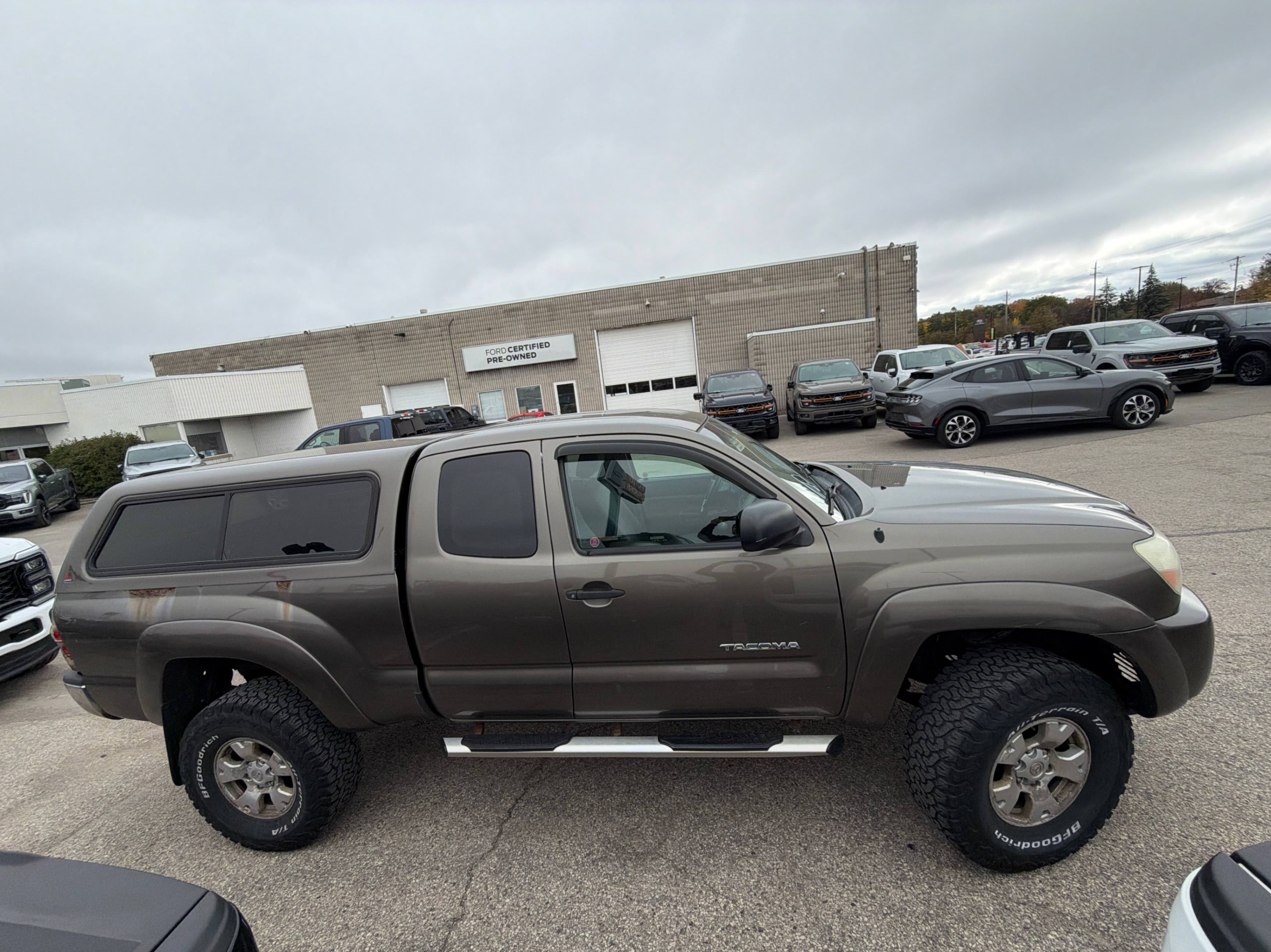 Снимка 3 от търг – 2009 TOYOTA TACOMA 4WD ACCESS CAB I4 MAN с VIN 5TEUX42NX9Z659732