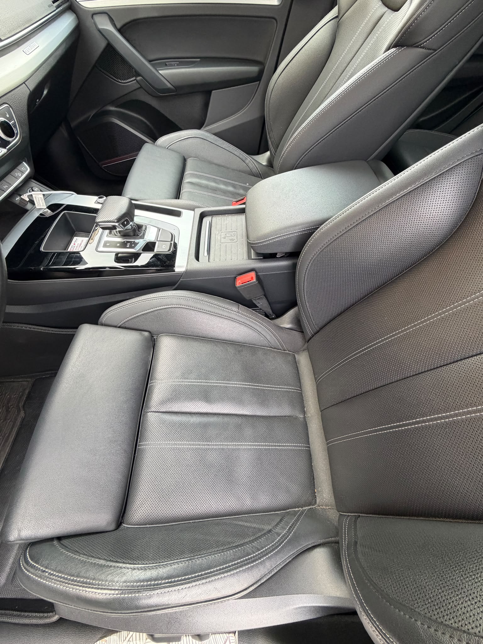 Photo 13 from auction – 2023 AUDI Q5 TECHNIK with VIN WA1FAAFY4P2017631
