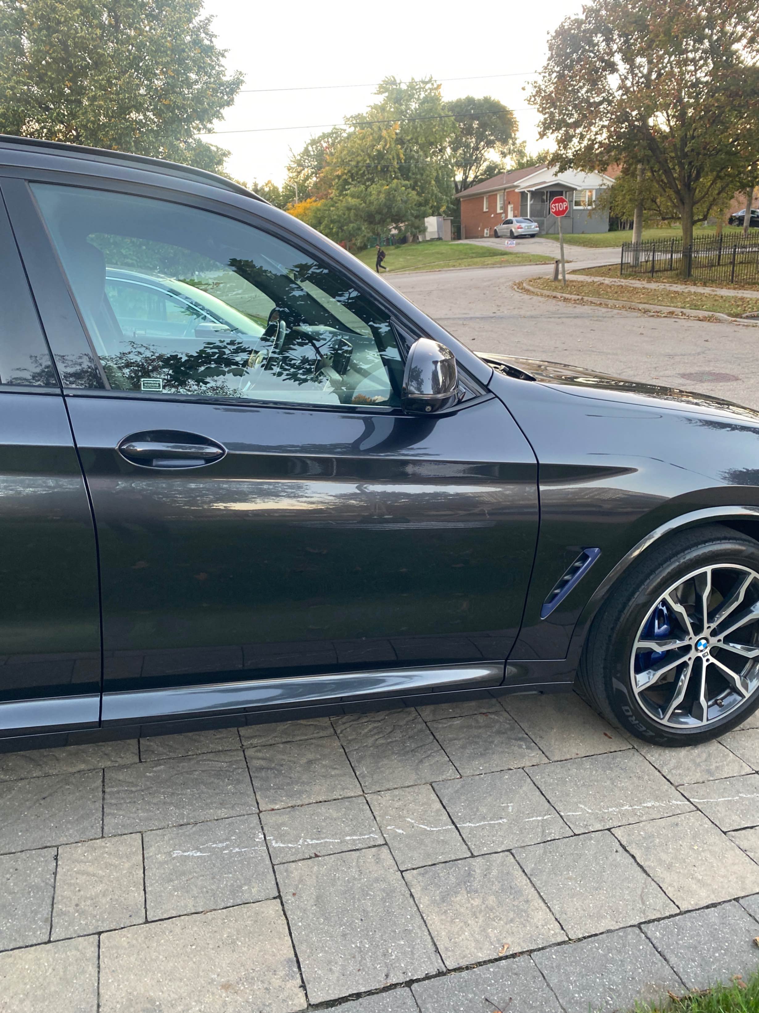 Photo 3 from auction – 2019 BMW X3 XDRIVE30I with VIN 5UXTR9C53KLR10207