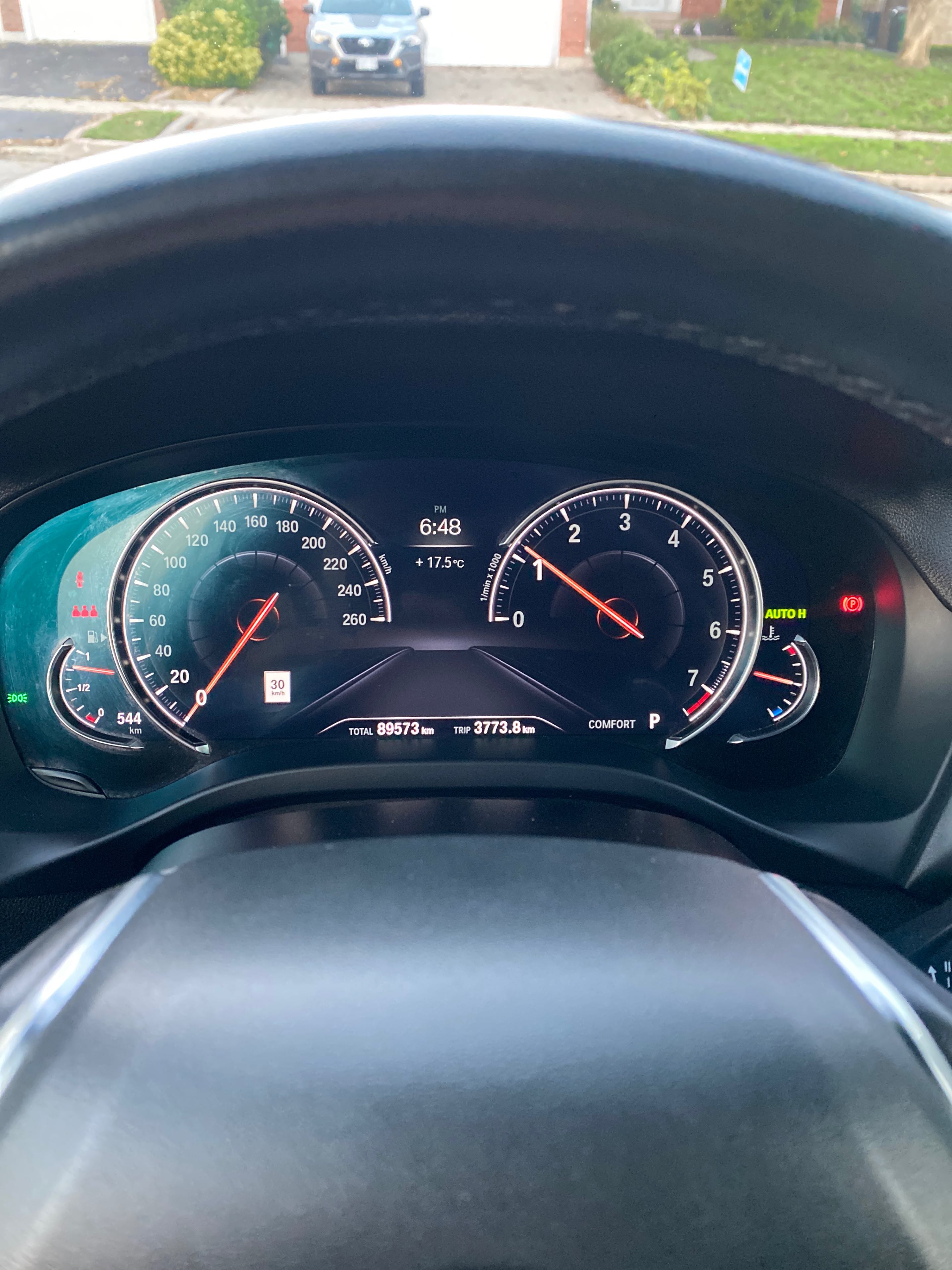 Photo 8 from auction – 2019 BMW X3 XDRIVE30I with VIN 5UXTR9C53KLR10207