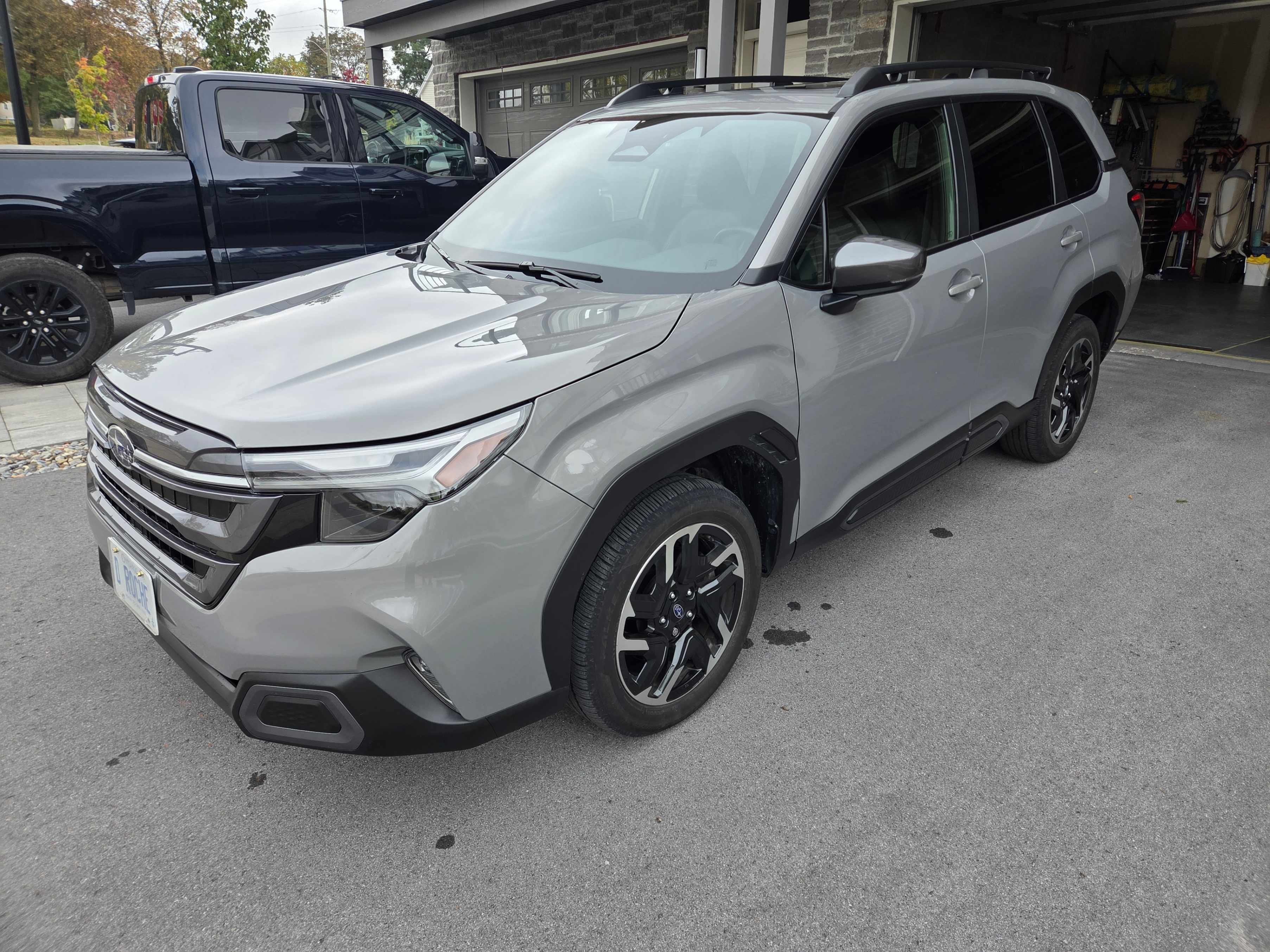 SUBARU FORESTER LIMITED 2025 with VIN JF2SLDRC2SH473408 - Photo from auction