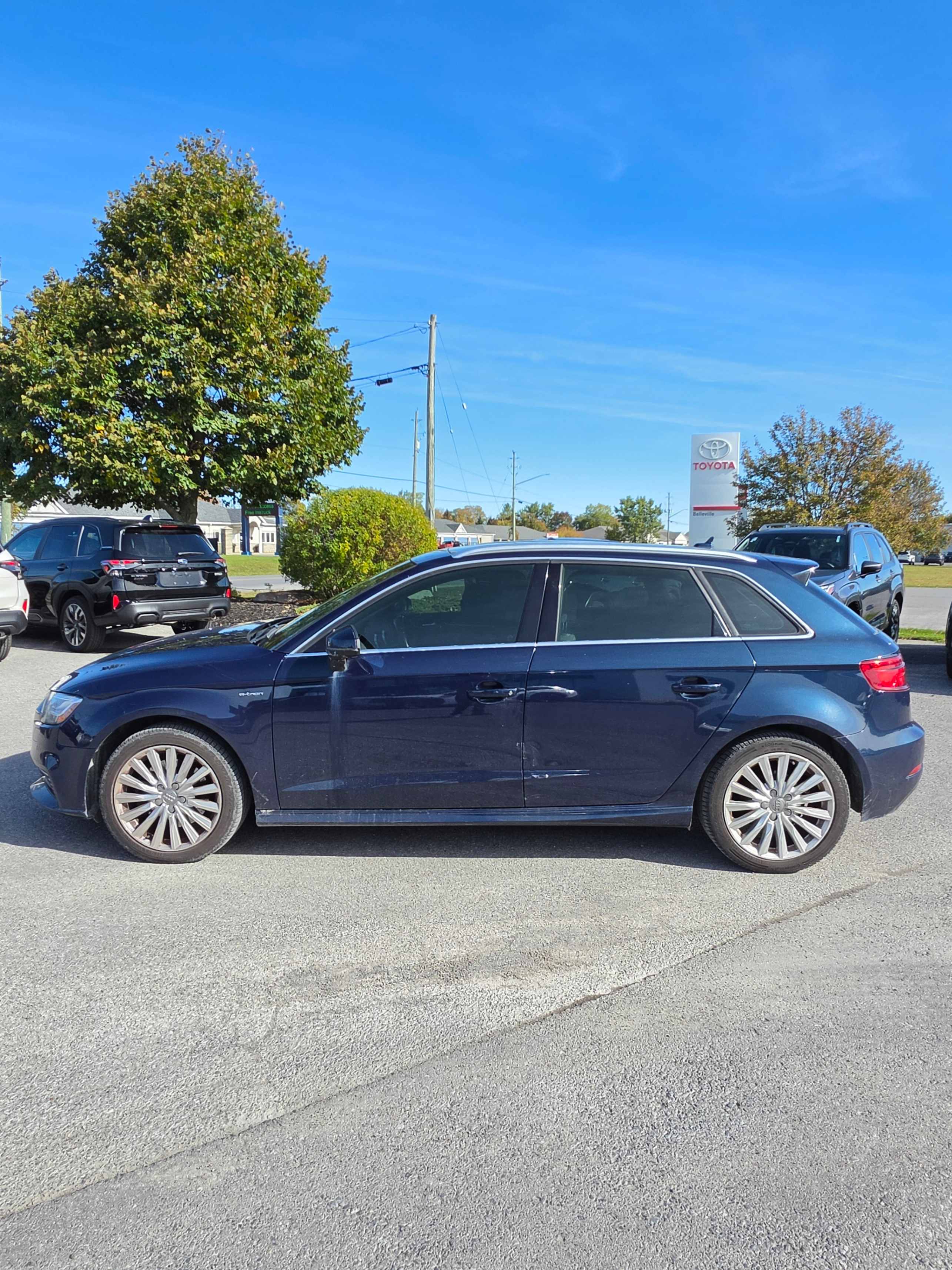 Photo 2 from auction – 2018 AUDI A3 SPORTBACK E-TRON TECHNIK with VIN WAUSPBFF2JA066716