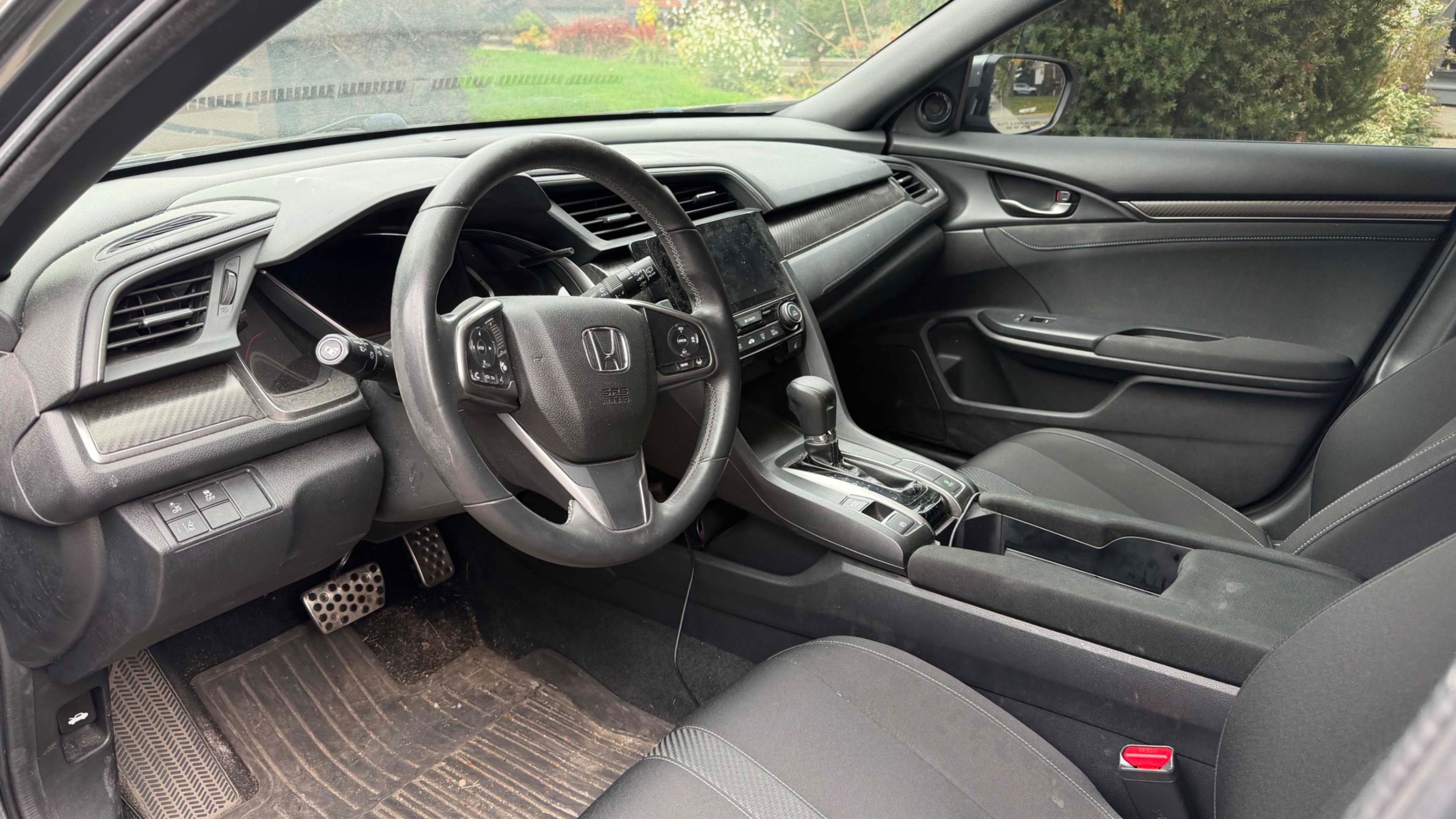 Снимка 5 от търг – 2017 HONDA CIVIC HATCHBACK SPORT с VIN SHHFK7H41HU309332