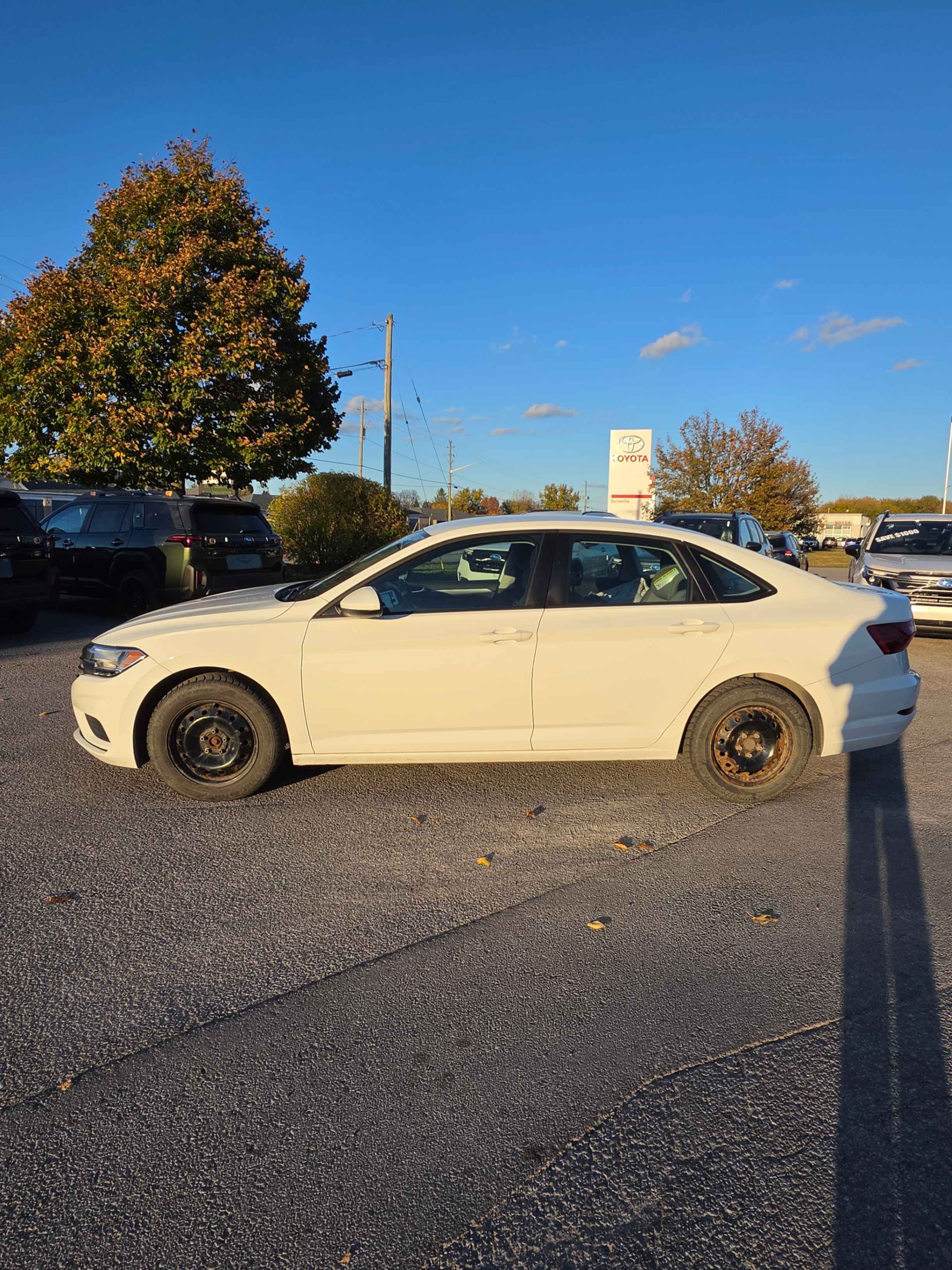 Снимка 2 от търг – 2021 VOLKSWAGEN JETTA COMFORTLINE с VIN 3VWC57BU5MM065773