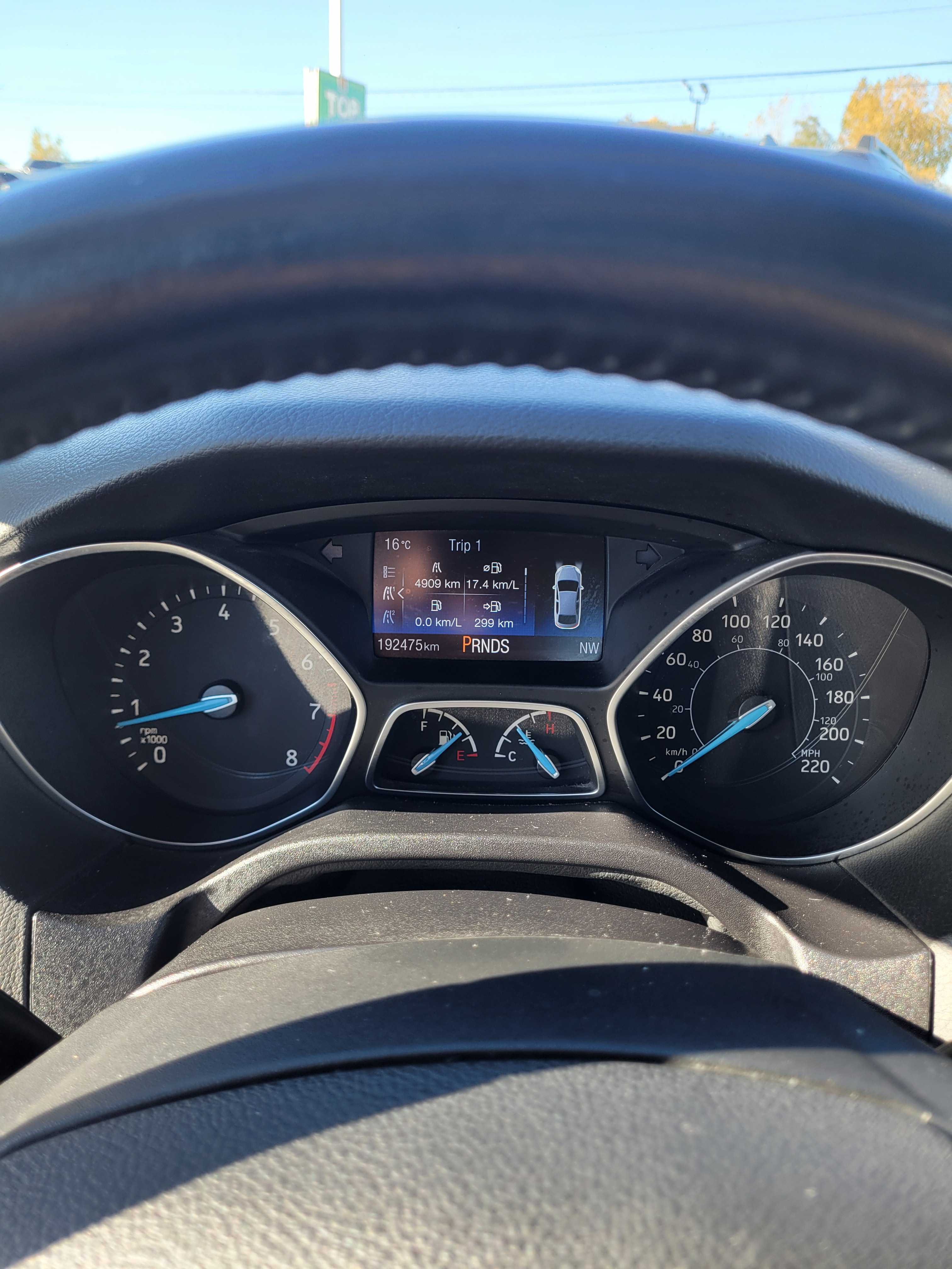 Снимка 8 от търг – 2016 FORD FOCUS SE с VIN 1FADP3K26GL291776
