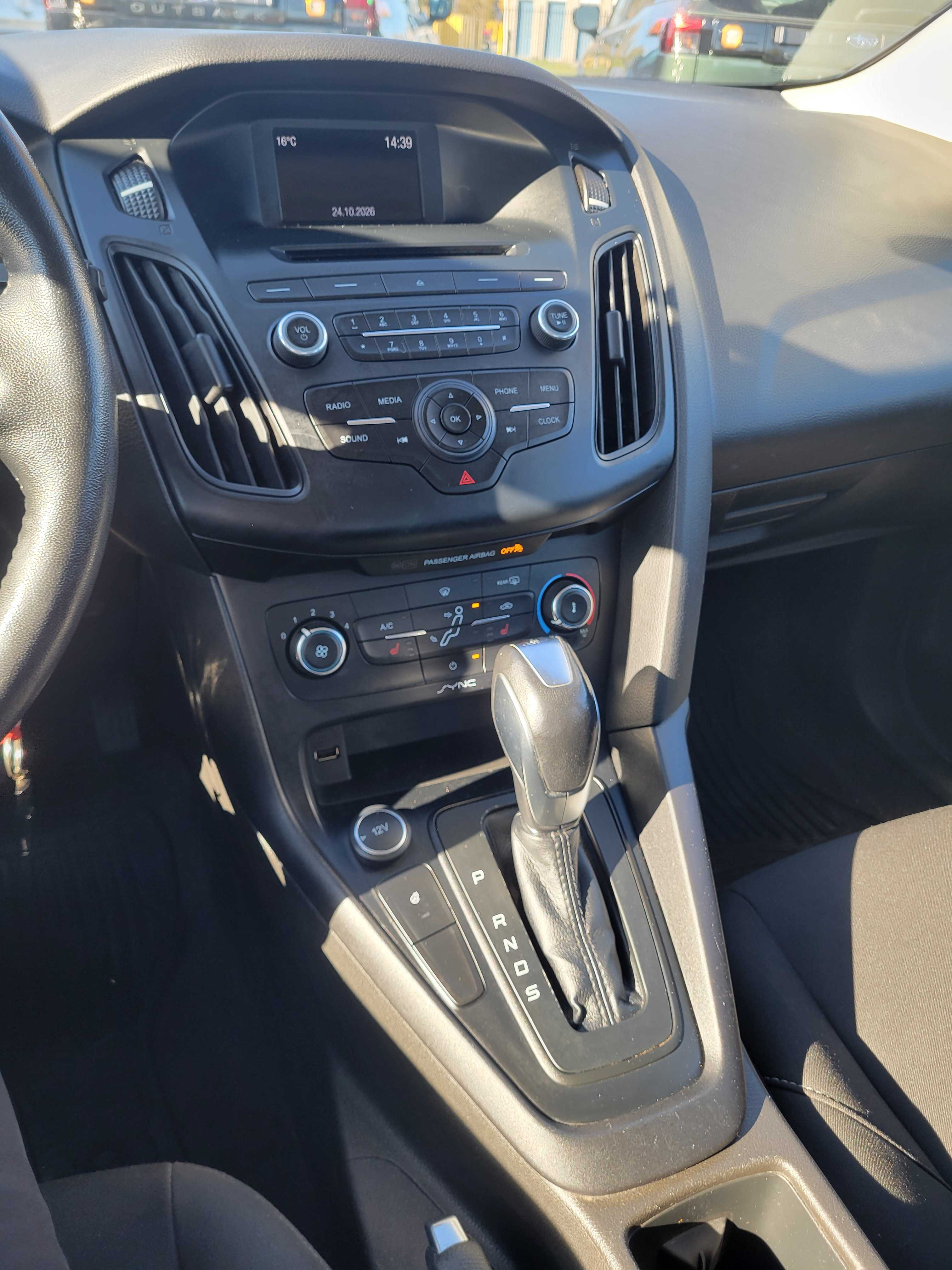Снимка 9 от търг – 2016 FORD FOCUS SE с VIN 1FADP3K26GL291776
