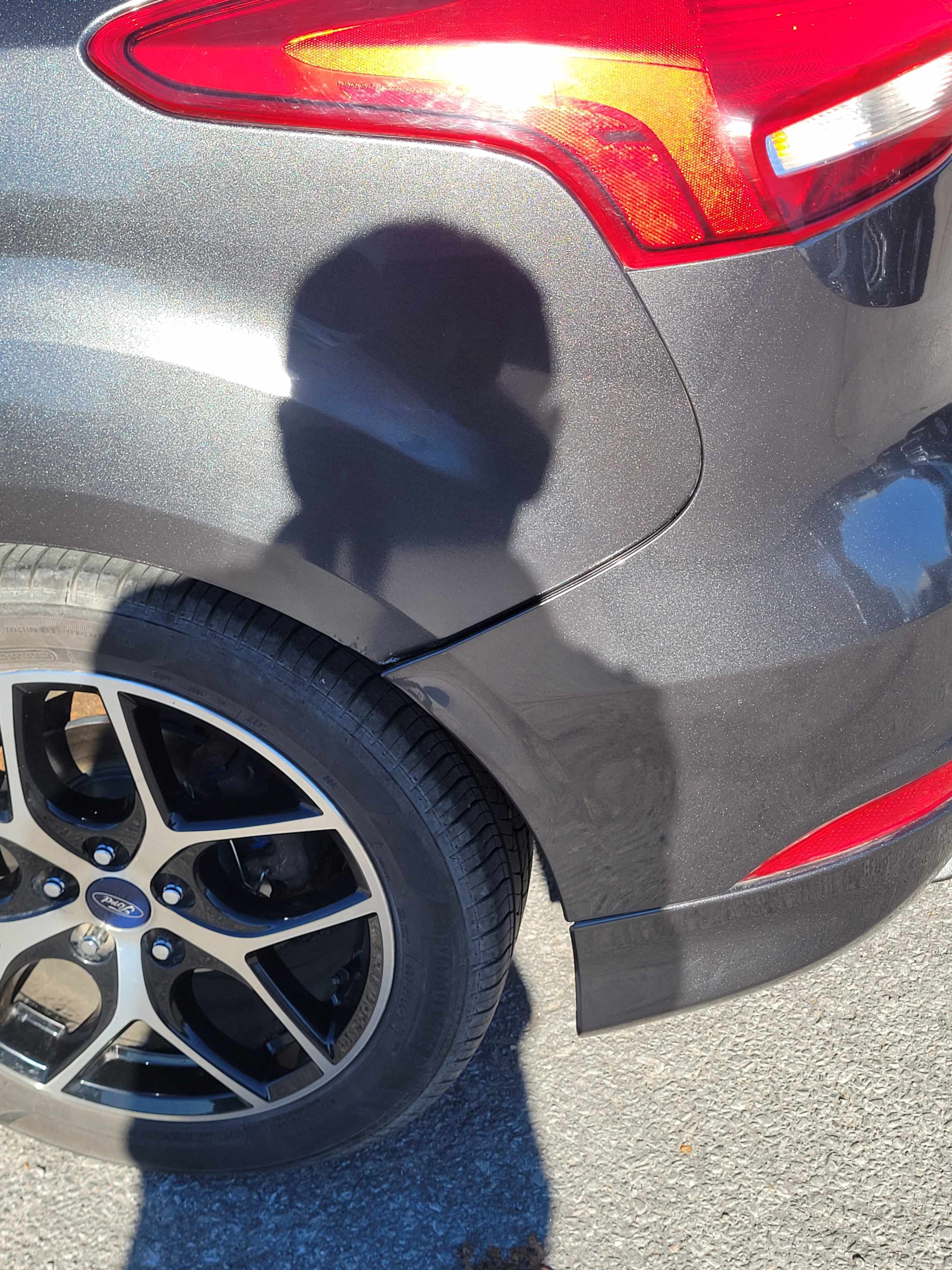 Снимка 15 от търг – 2016 FORD FOCUS SE с VIN 1FADP3K26GL291776