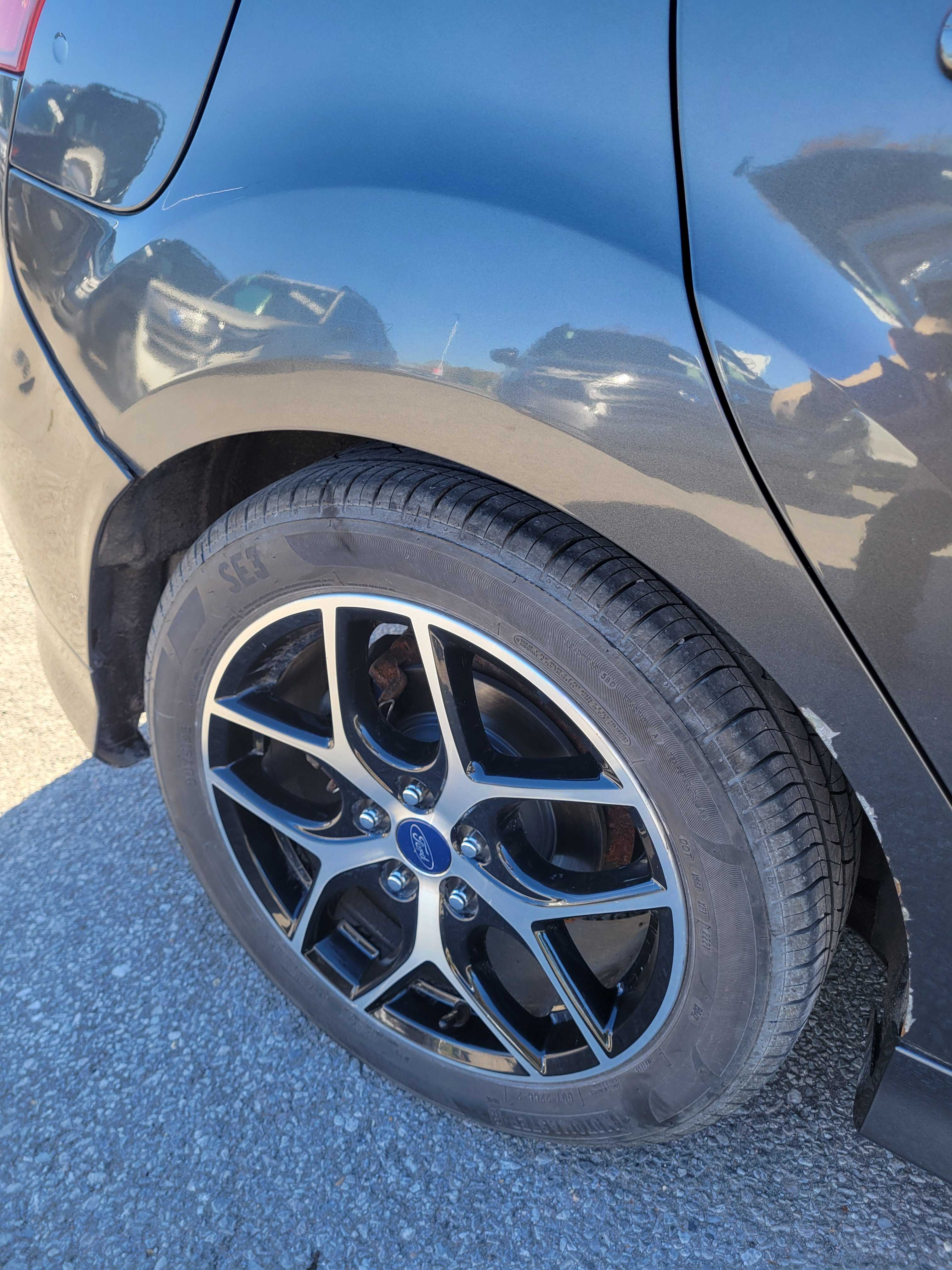 Снимка 19 от търг – 2016 FORD FOCUS SE с VIN 1FADP3K26GL291776