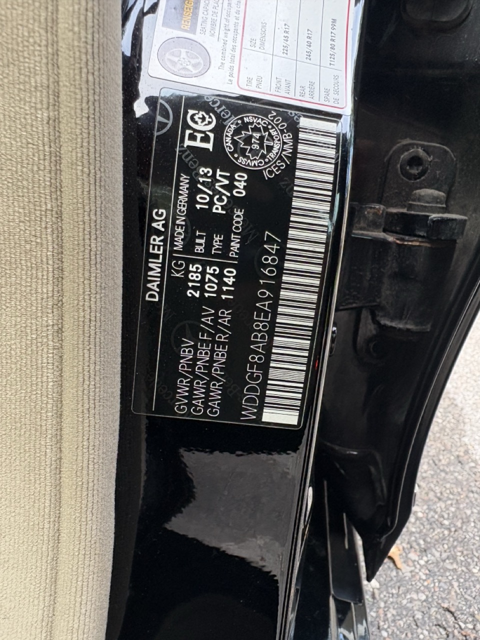 Photo 11 from auction – 2014 MERCEDES-BENZ C-CLASS C 300 with VIN WDDGF8AB8EA916847