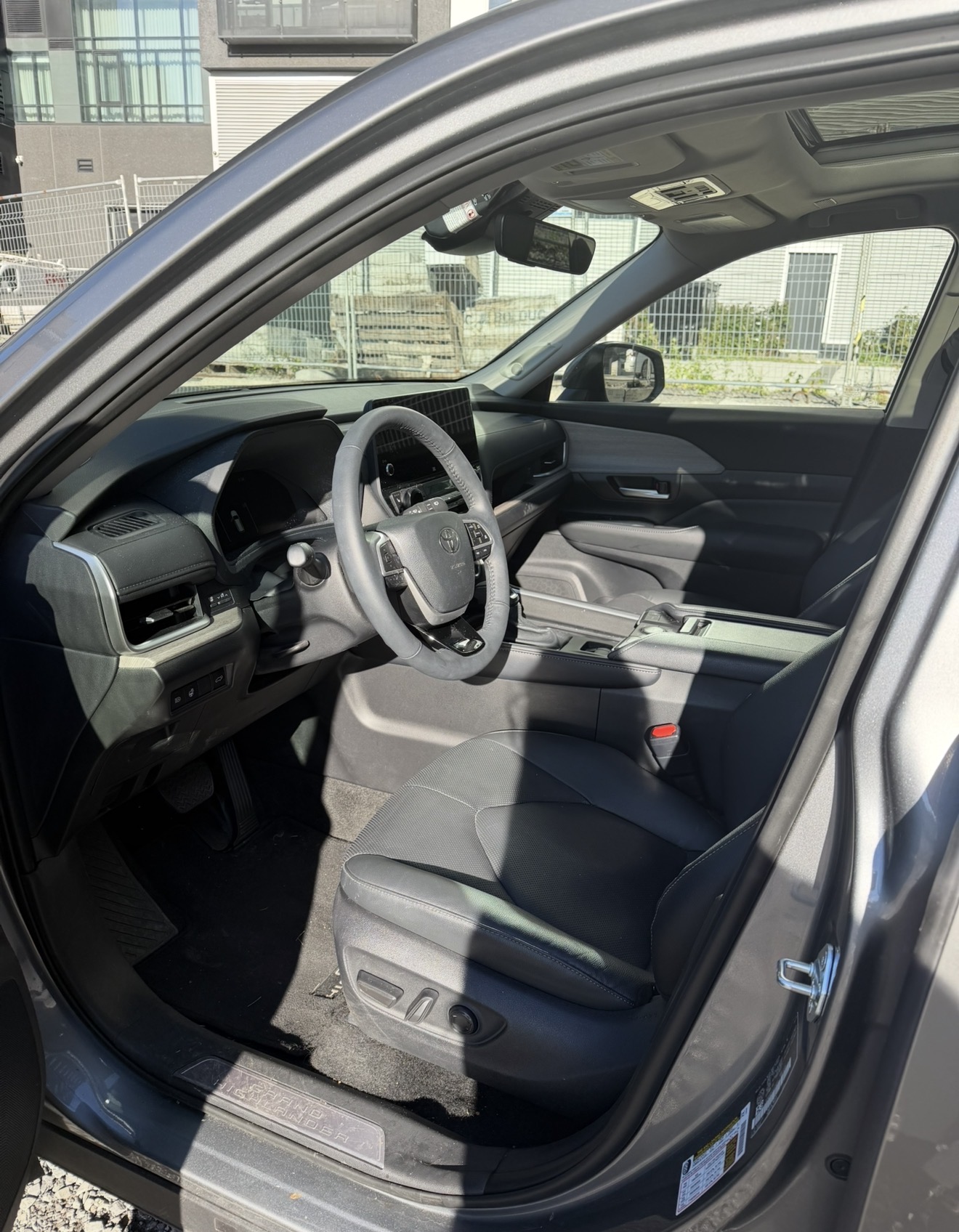Снимка 5 от търг – 2026 TOYOTA GRAND HIGHLANDER AWD с VIN 5TDAAAB5XTS134855