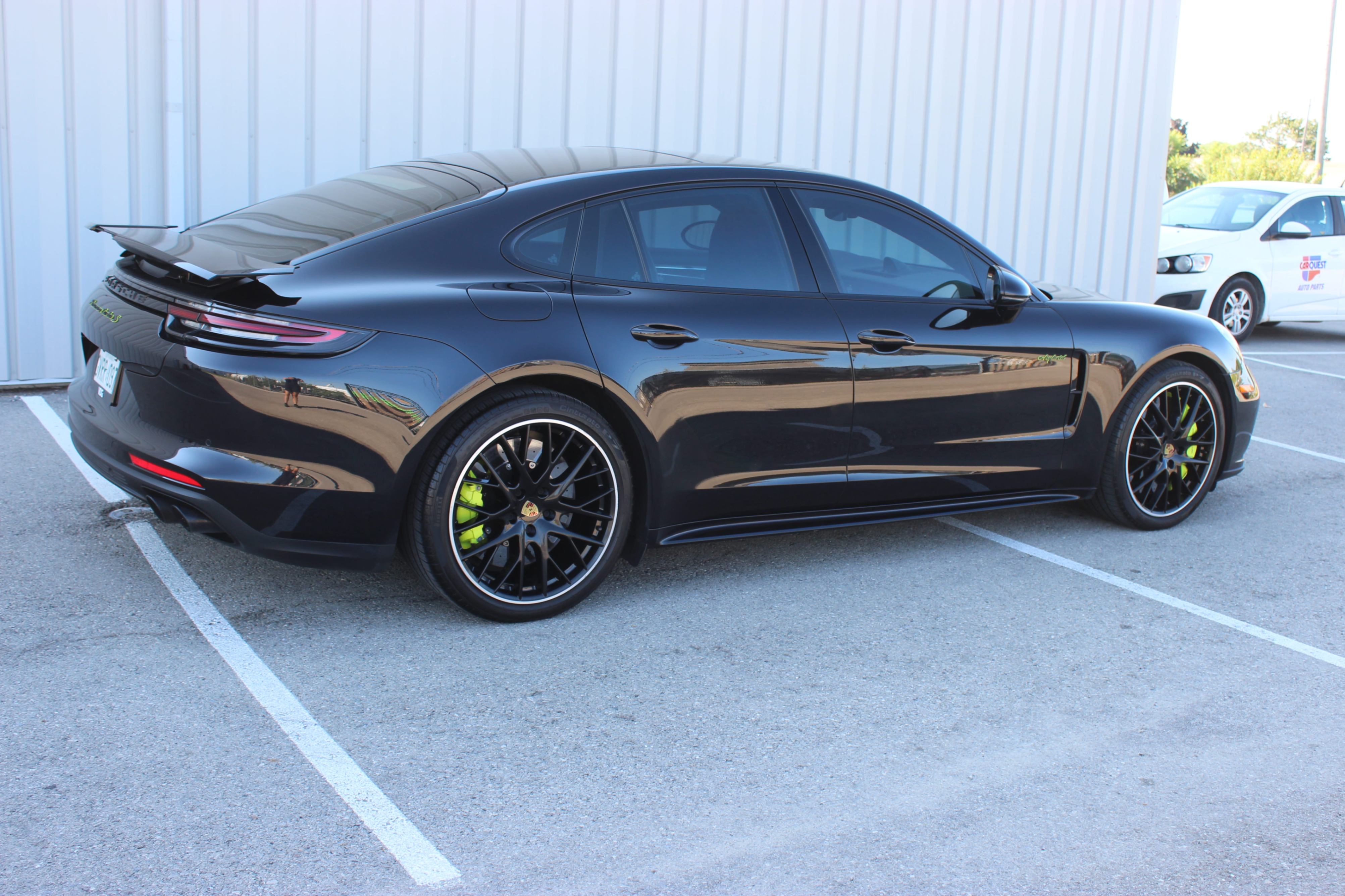 Снимка 3 от търг – 2019 PORSCHE PANAMERA TURBO S E-HYBRID AWD с VIN WP0AH2A77KL147292