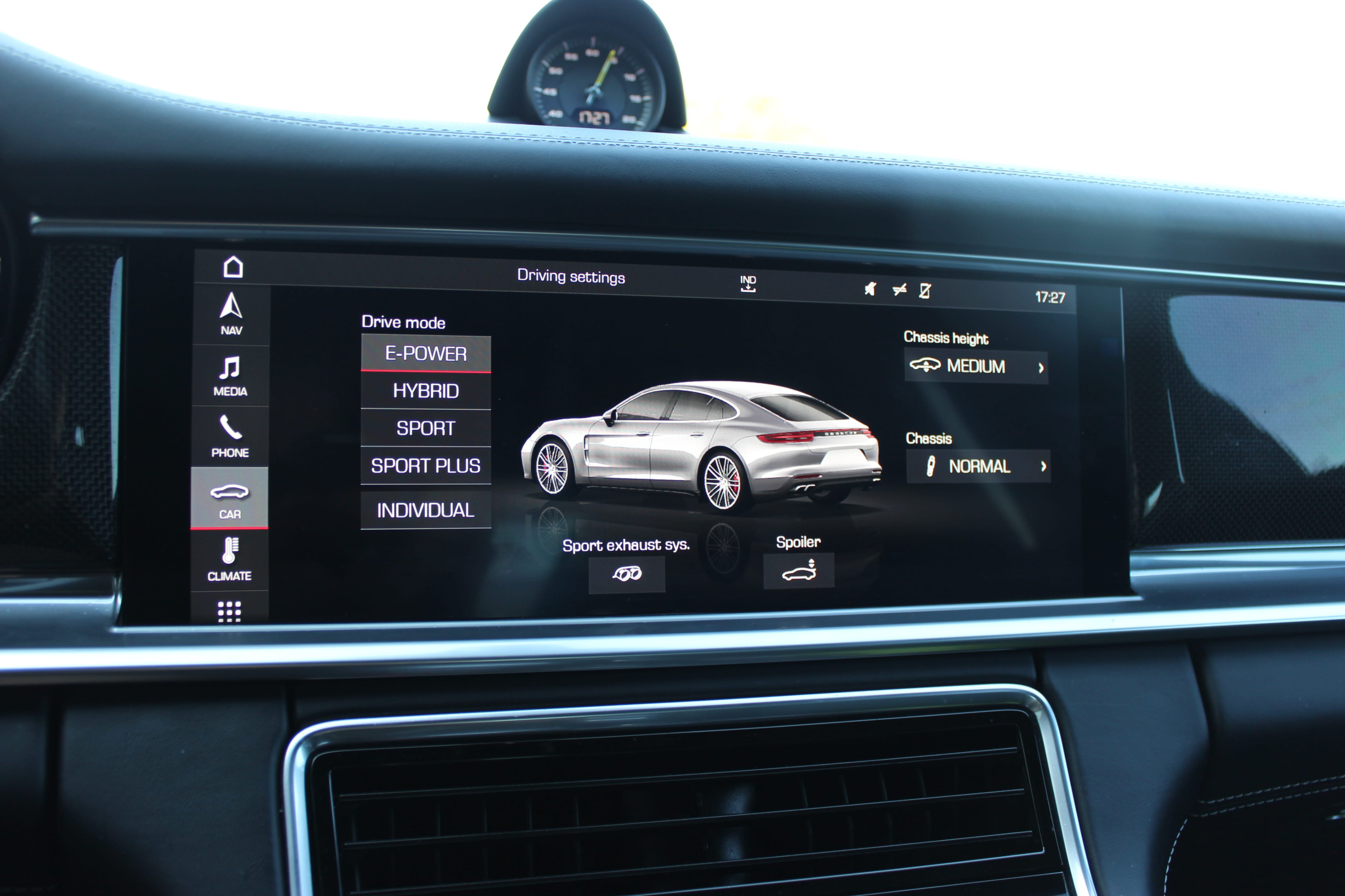 Снимка 9 от търг – 2019 PORSCHE PANAMERA TURBO S E-HYBRID AWD с VIN WP0AH2A77KL147292