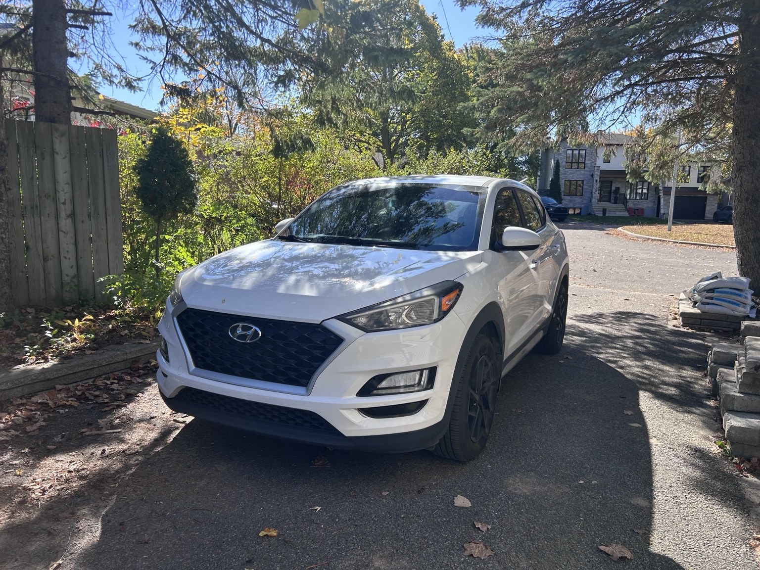 HYUNDAI TUCSON ESSENTIAL 2020 with VIN KM8J23A48LU080528 - Photo from auction