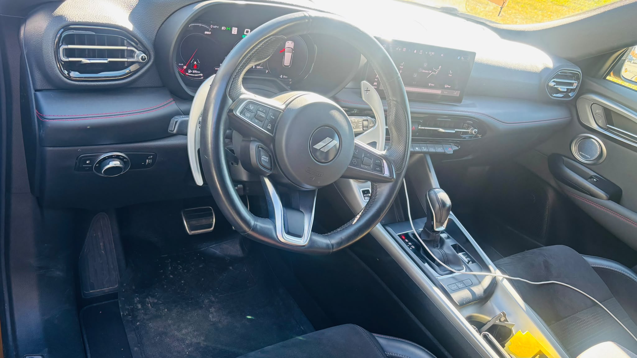 Photo 5 from auction – 2024 DODGE HORNET R/T PLUS PHEV EAWD *LTD AVAIL* with VIN ZACPDFDW9R3A18242