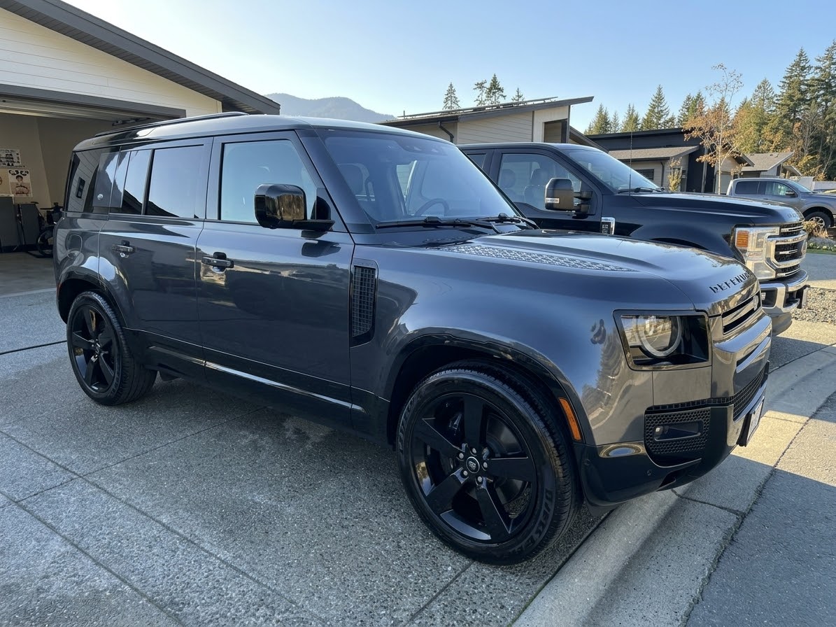 Снимка 2 от търг – 2025 LAND ROVER DEFENDER X-DYNAMIC SE с VIN SALE27EUXS2419333