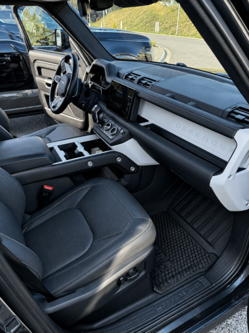 Снимка 7 от търг – 2025 LAND ROVER DEFENDER X-DYNAMIC SE с VIN SALE27EUXS2419333