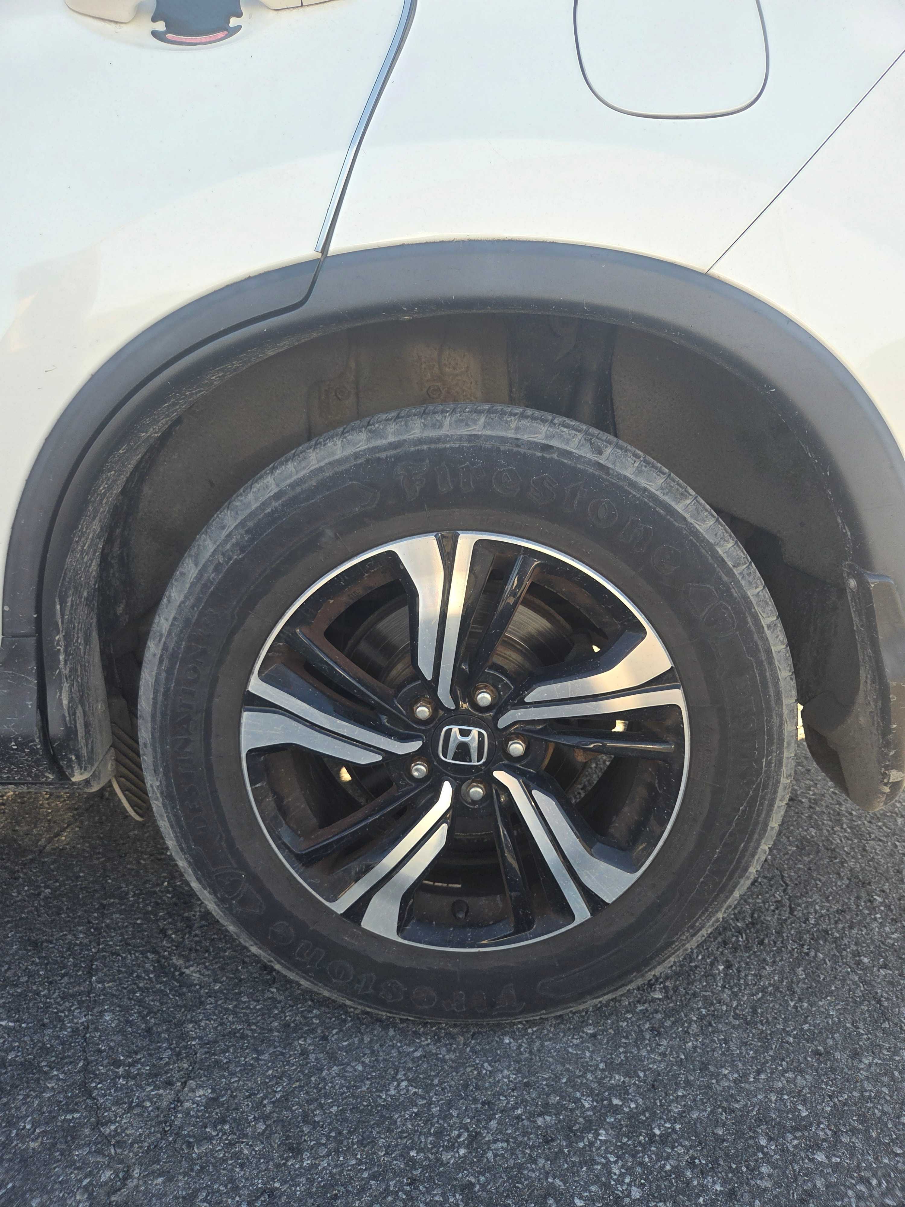 Photo 7 from auction – 2015 HONDA CR-V SE with VIN 2HKRM4H45FH125064