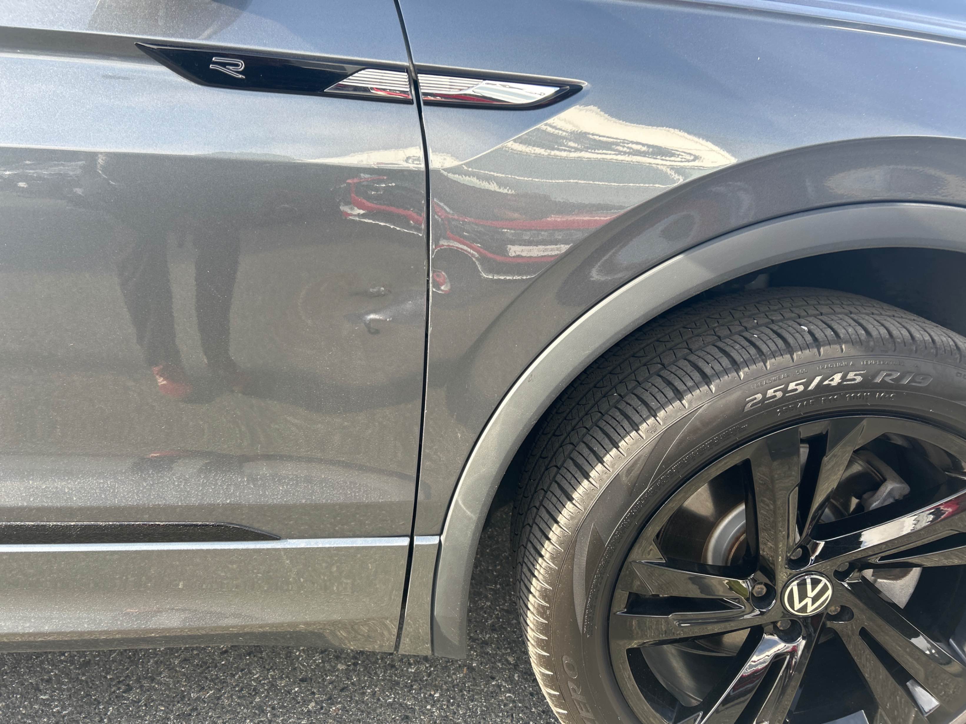 Снимка 12 от търг – 2024 VOLKSWAGEN TIGUAN COMFORTLINE R-LINE BLACK EDITION с VIN 3VV8B7AXXRM013285