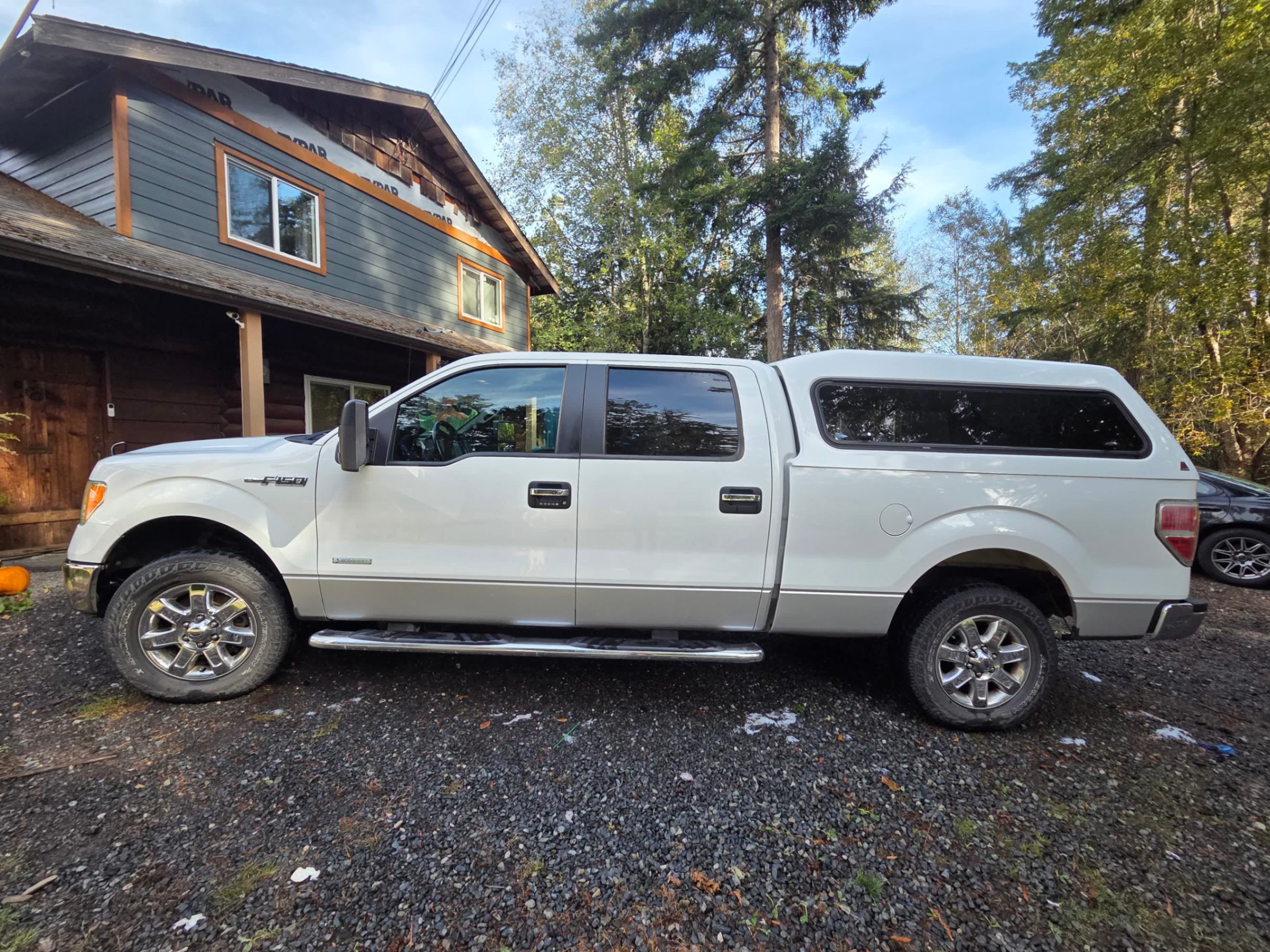 Снимка 2 от търг – 2013 FORD F-150 4WD SUPERCREW с VIN 1FTFW1ET4DKG29370