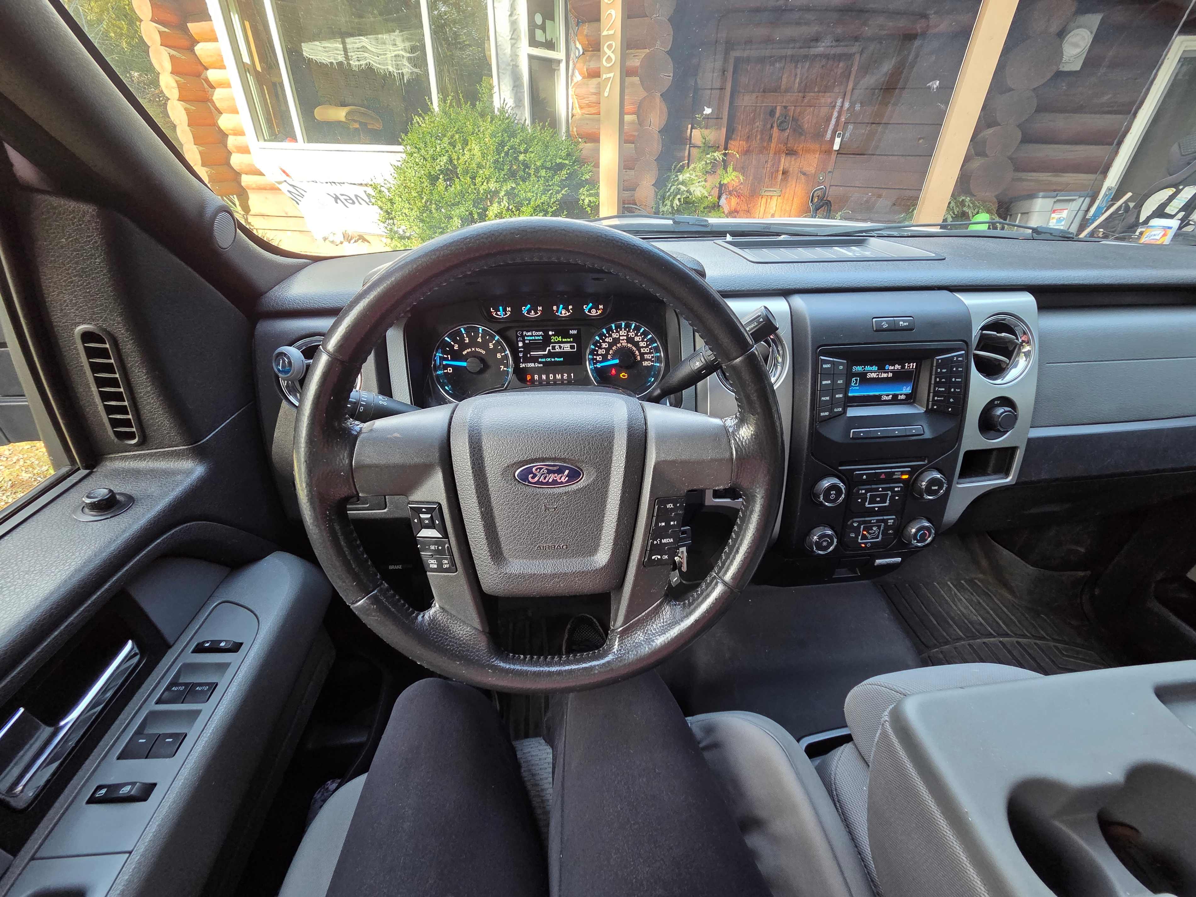Снимка 13 от търг – 2013 FORD F-150 4WD SUPERCREW с VIN 1FTFW1ET4DKG29370