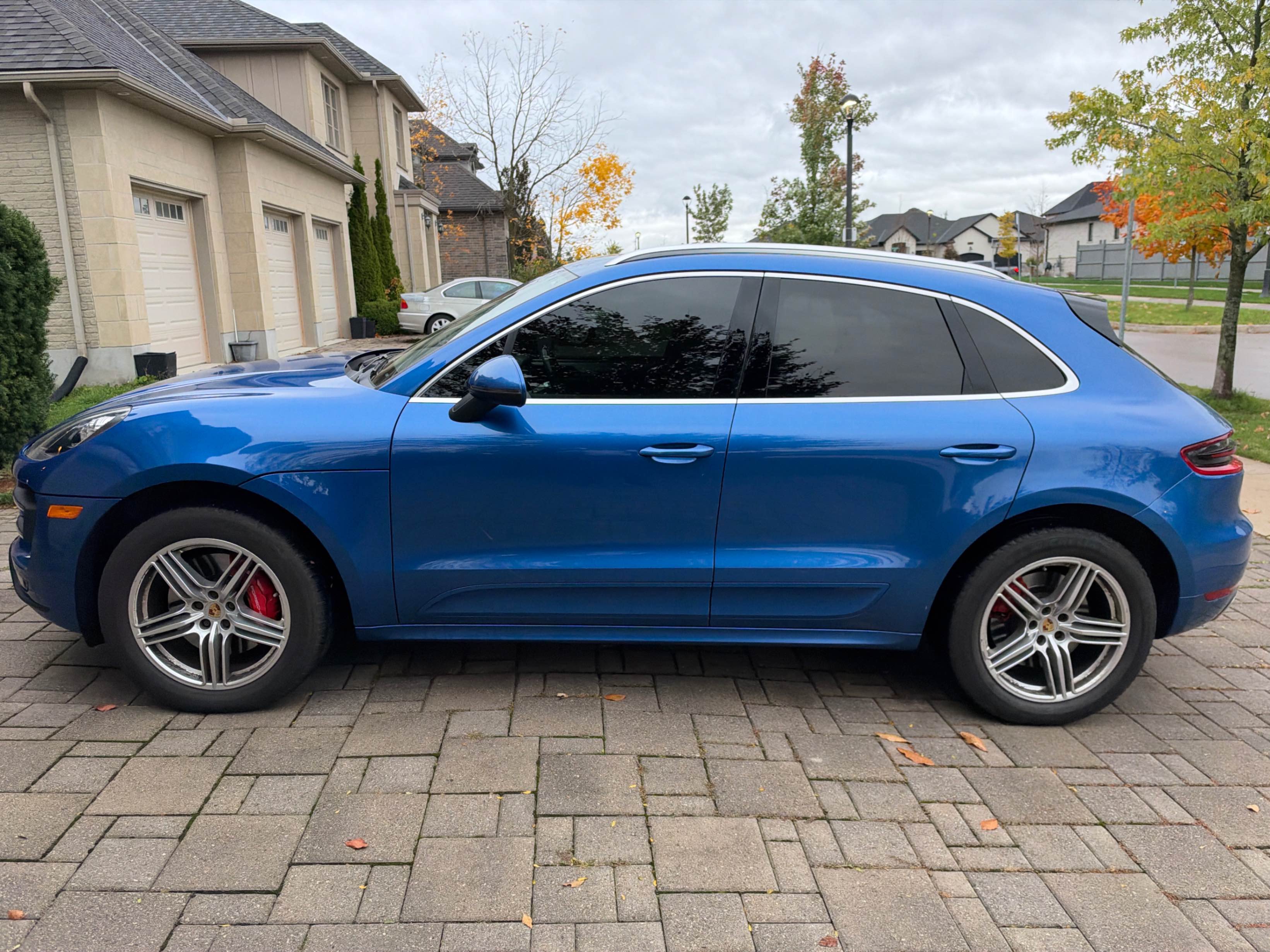 Photo 2 from auction – 2015 PORSCHE MACAN TURBO with VIN WP1AF1A51FLB99620