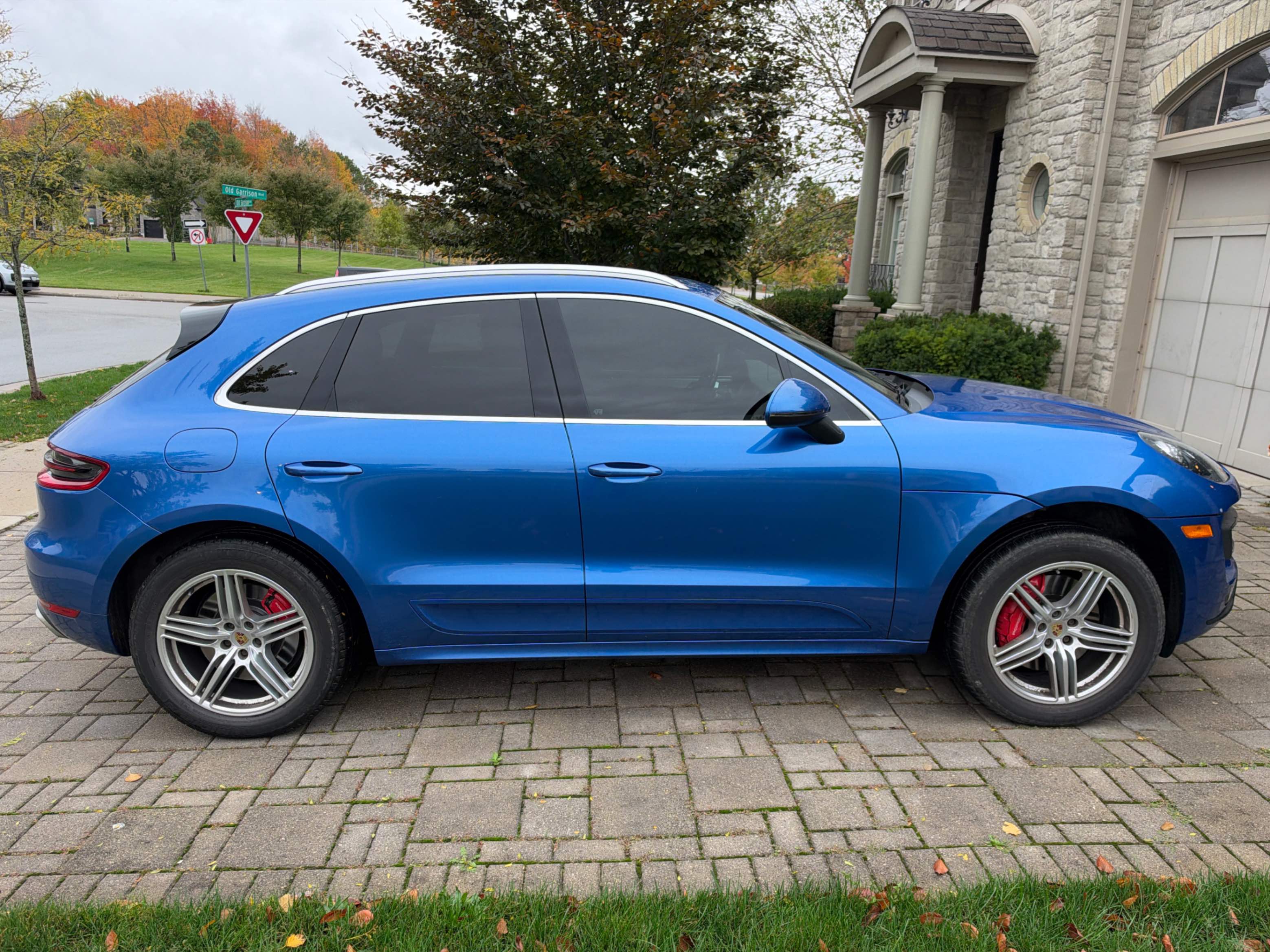 Photo 3 from auction – 2015 PORSCHE MACAN TURBO with VIN WP1AF1A51FLB99620