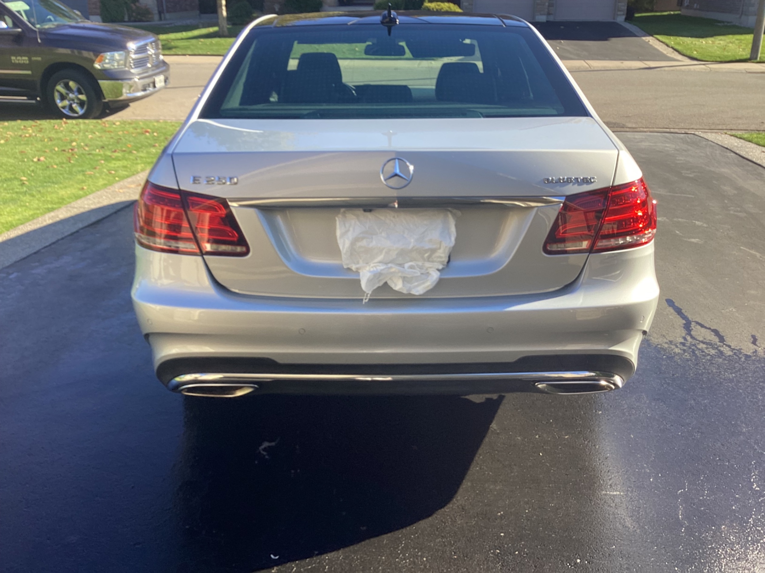 Photo 4 from auction – 2014 MERCEDES-BENZ E-CLASS E 250 BLUETEC with VIN WDDHF9HB3EB077023