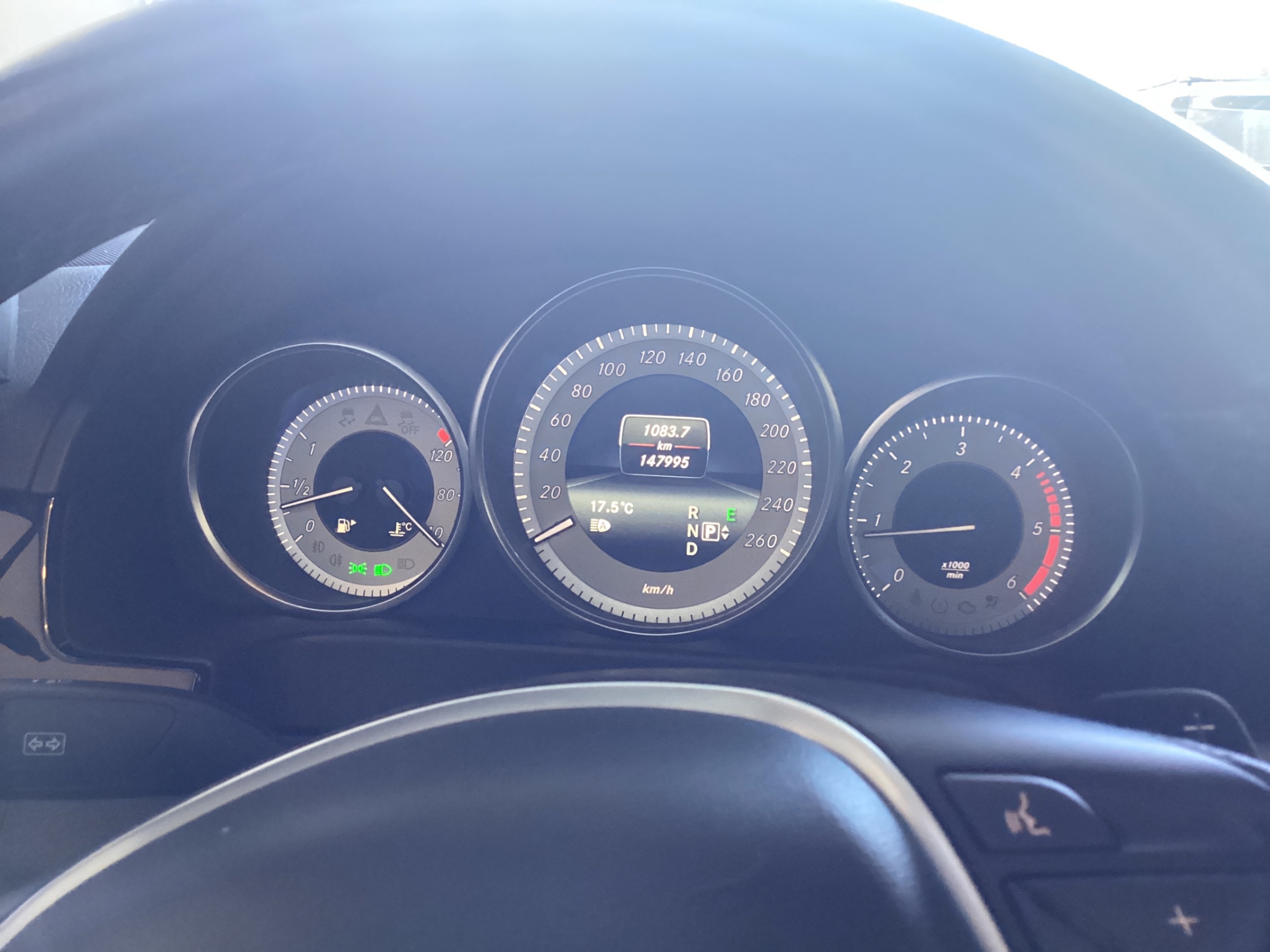 Photo 8 from auction – 2014 MERCEDES-BENZ E-CLASS E 250 BLUETEC with VIN WDDHF9HB3EB077023
