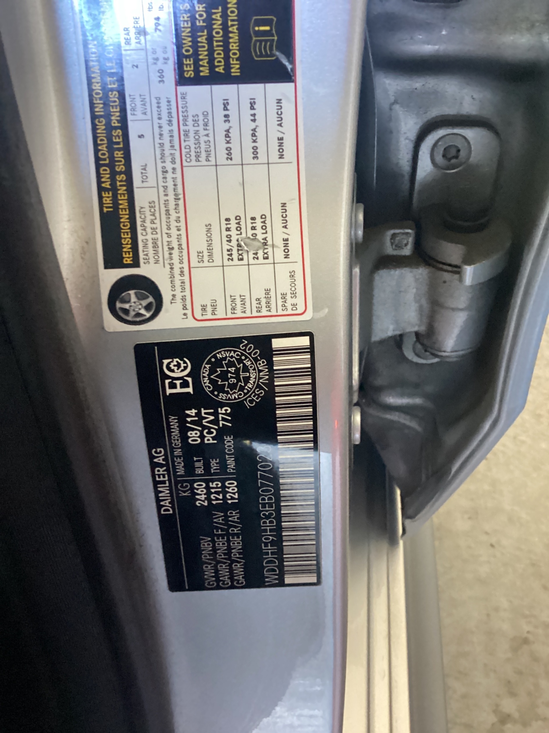 Photo 14 from auction – 2014 MERCEDES-BENZ E-CLASS E 250 BLUETEC with VIN WDDHF9HB3EB077023