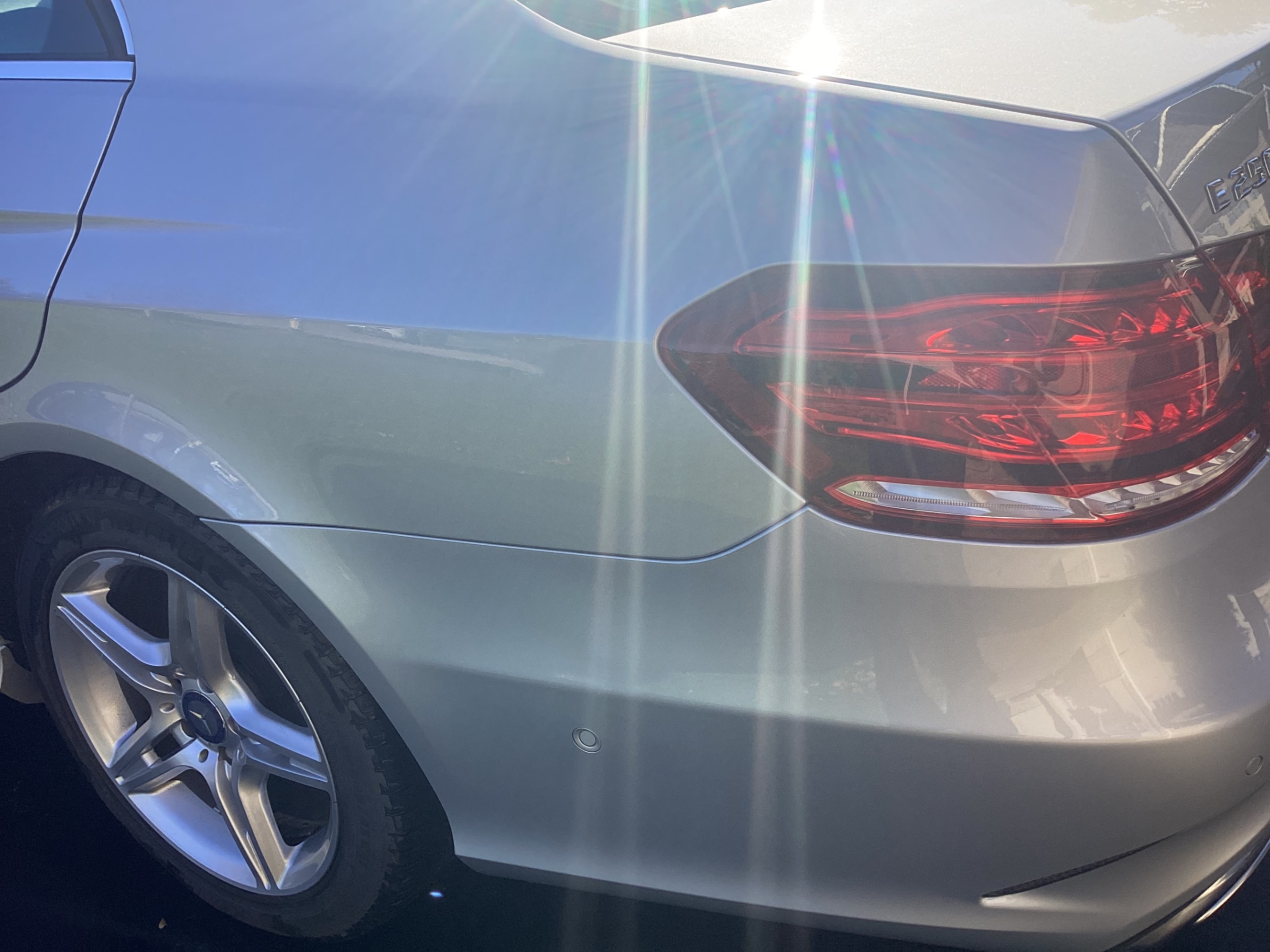 Photo 15 from auction – 2014 MERCEDES-BENZ E-CLASS E 250 BLUETEC with VIN WDDHF9HB3EB077023