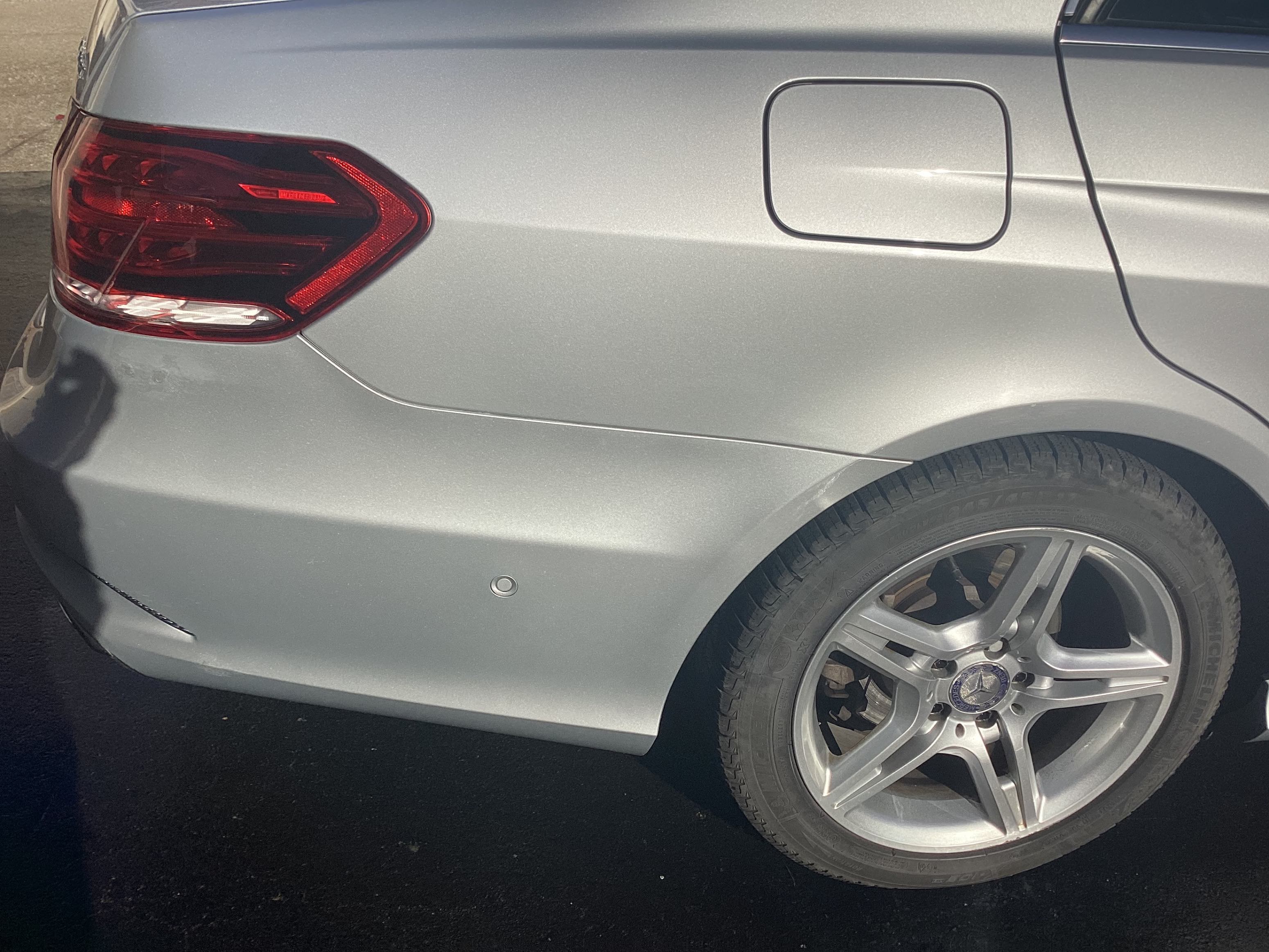 Photo 19 from auction – 2014 MERCEDES-BENZ E-CLASS E 250 BLUETEC with VIN WDDHF9HB3EB077023