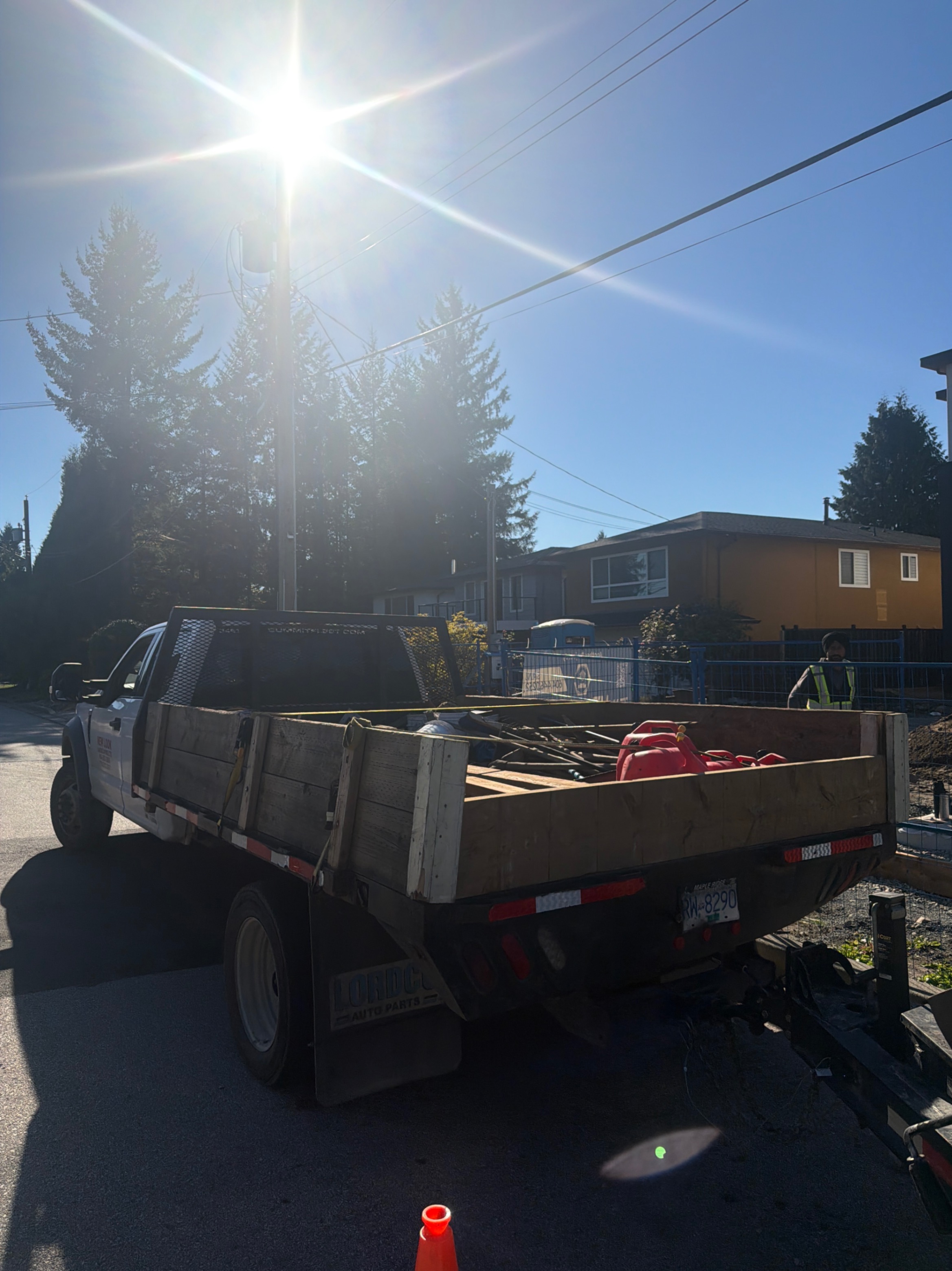 Снимка 4 от търг – 2019 FORD SUPER DUTY F-550 DRW 4WD CREW CAB WB CA с VIN 1FD0W5HY0KEF06743