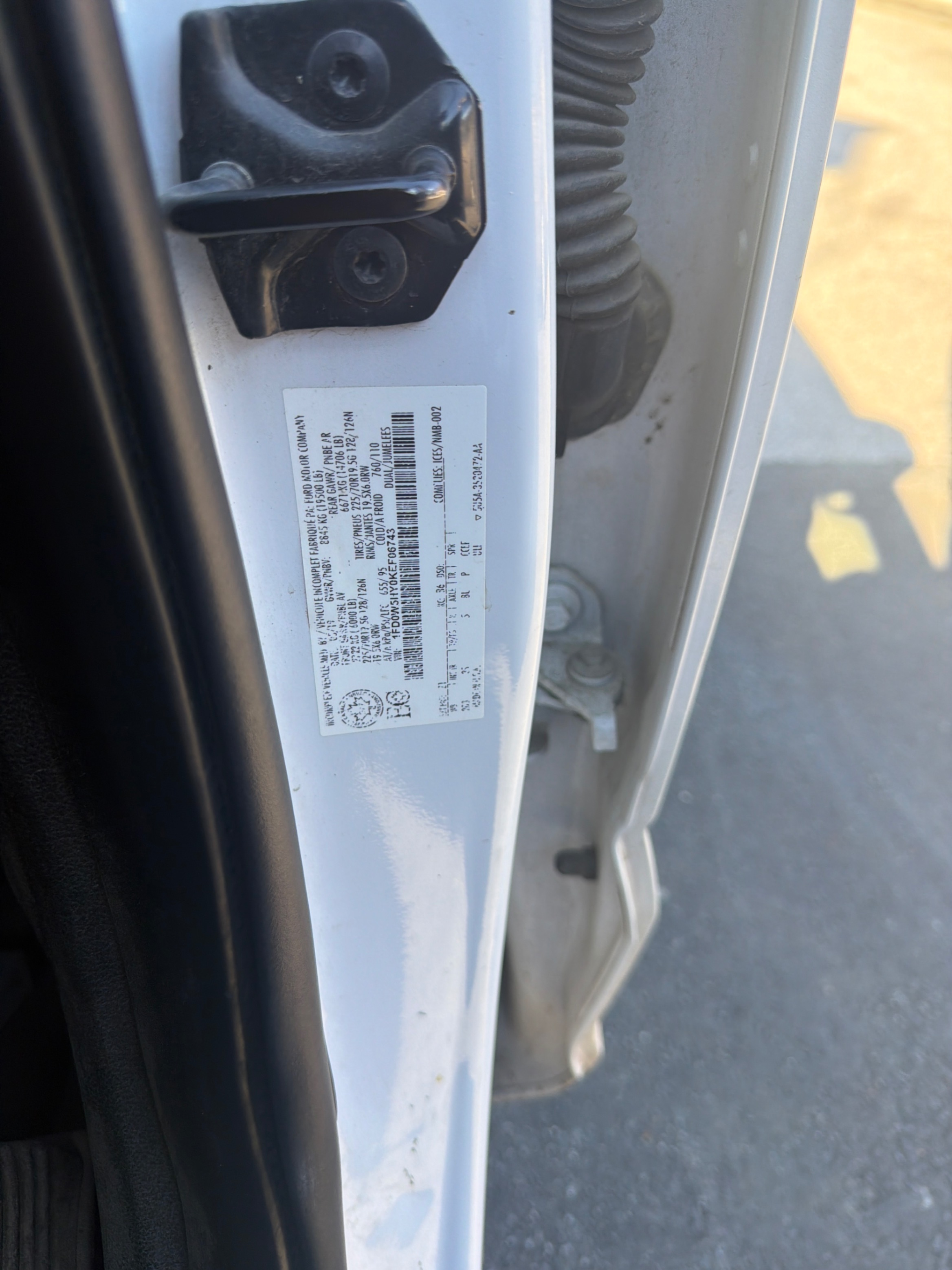 Снимка 11 от търг – 2019 FORD SUPER DUTY F-550 DRW 4WD CREW CAB WB CA с VIN 1FD0W5HY0KEF06743