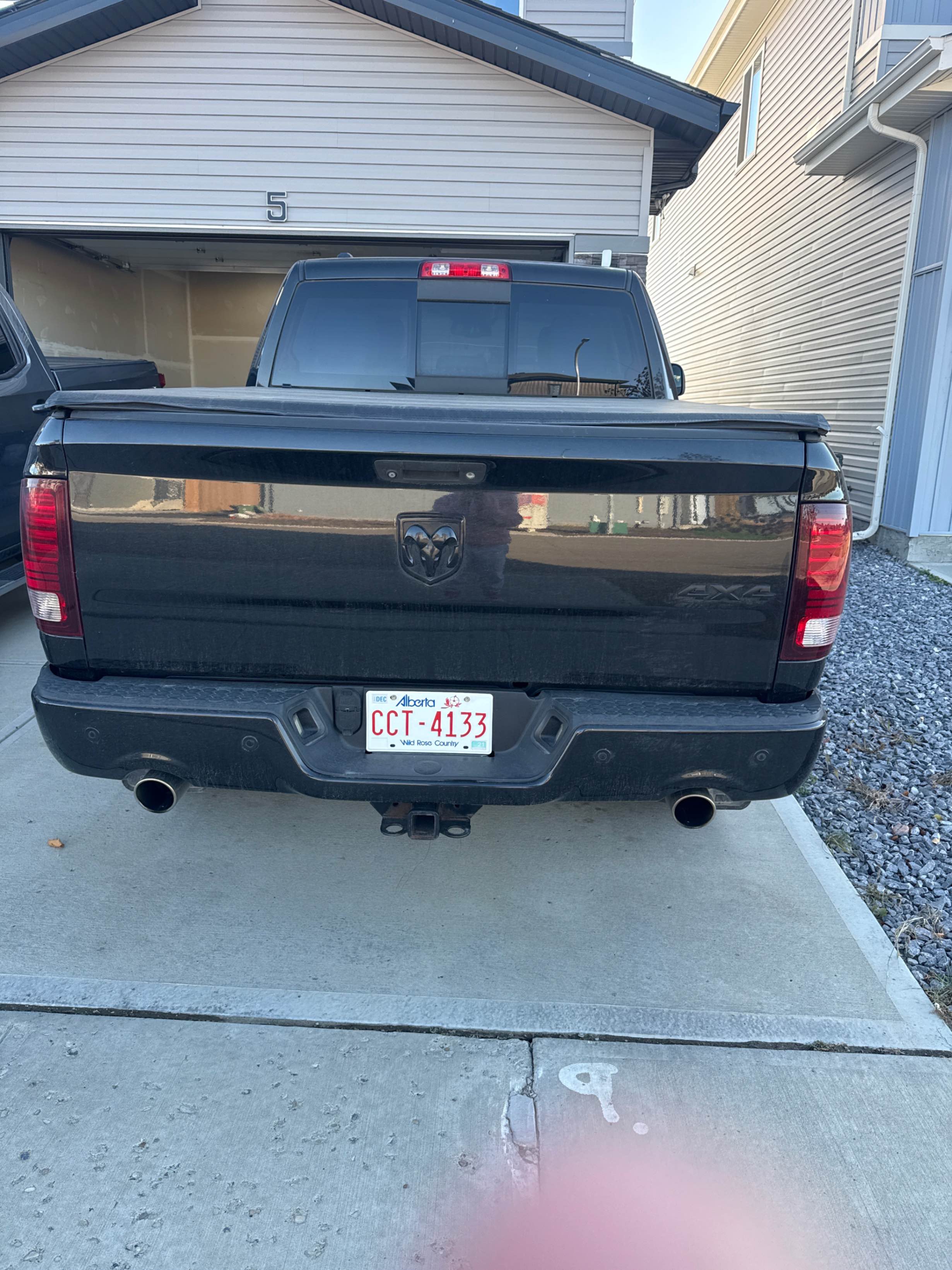 Photo 4 from auction – 2015 RAM 1500 SPORT with VIN 1C6RR7MT1FS767449