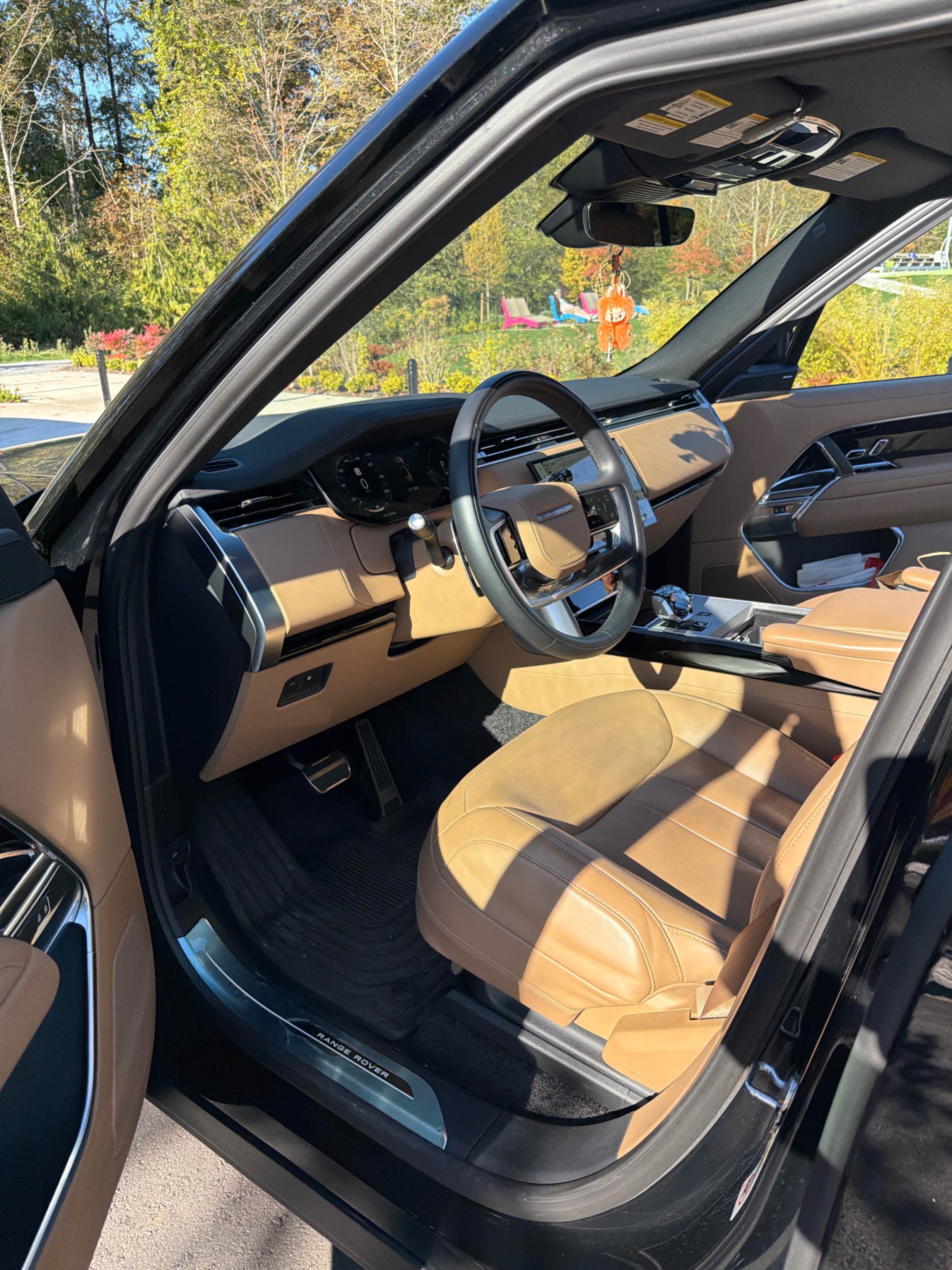 Снимка 5 от търг – 2025 LAND ROVER RANGE ROVER SE с VIN SALKP9F46SA304779