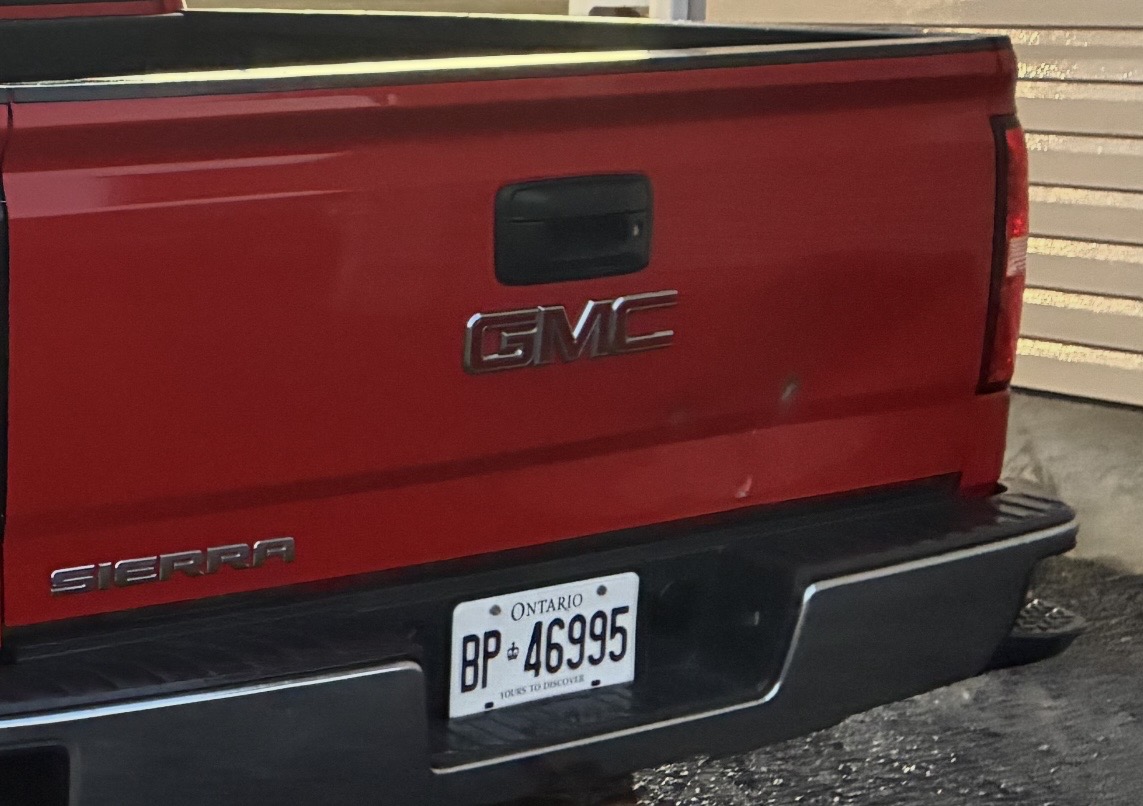 Снимка 15 от търг – 2015 GMC SIERRA 1500 4WD CREW CAB с VIN 3GTU2TEC7FG303653