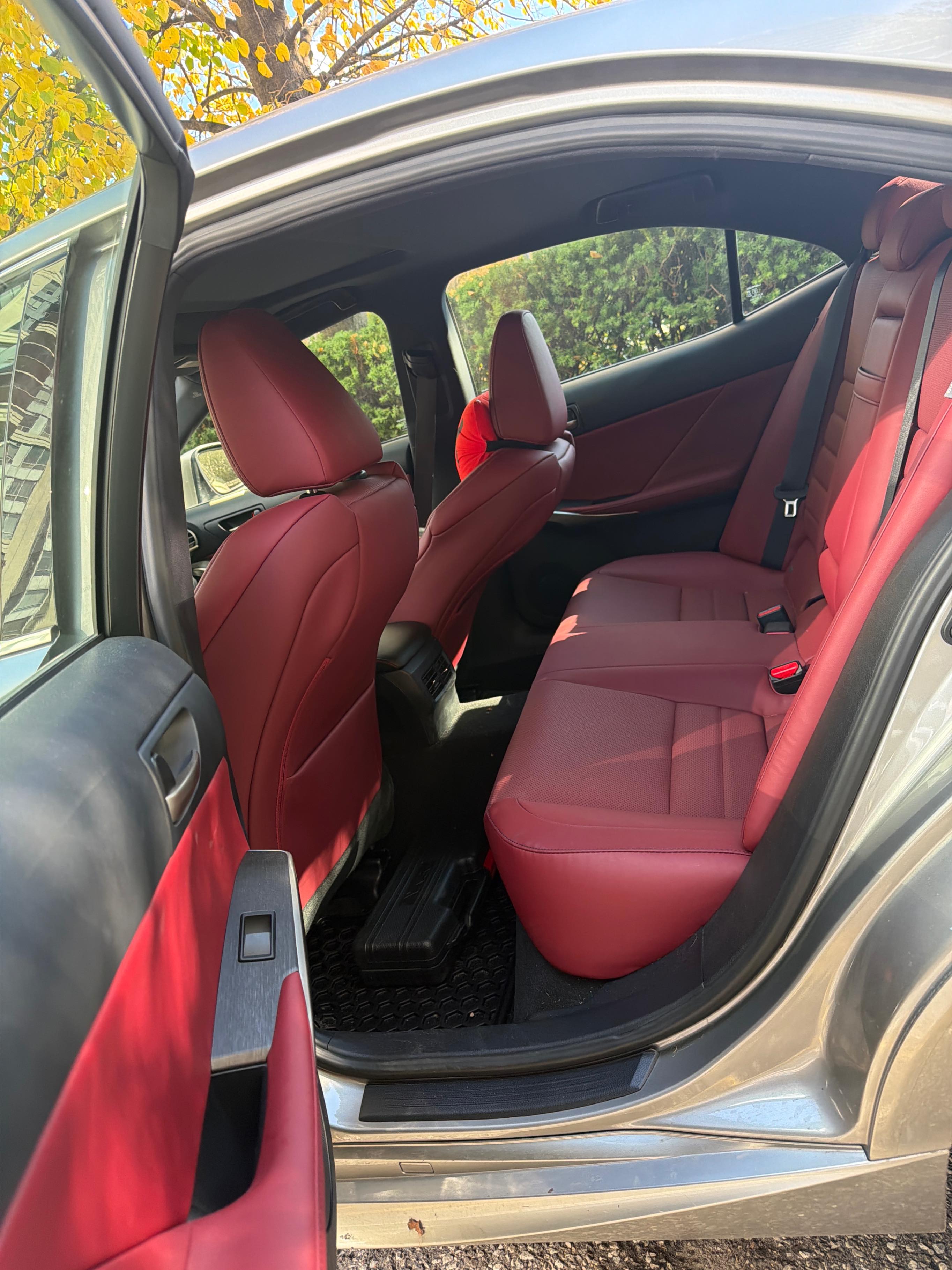 Photo 12 from auction – 2020 LEXUS IS IS 300 with VIN JTHG81F23L5040388