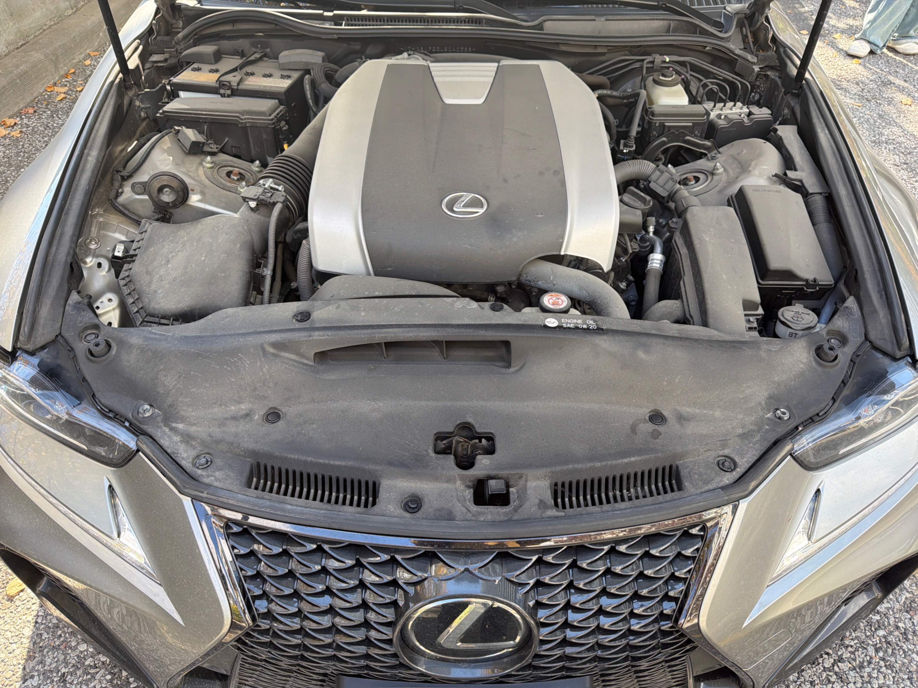 Photo 17 from auction – 2020 LEXUS IS IS 300 with VIN JTHG81F23L5040388