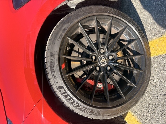 Снимка 7 от търг – 2024 TOYOTA GR COROLLA CORE с VIN JTNABAAE5RA010959