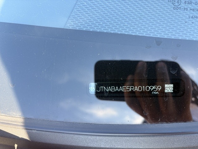 Снимка 10 от търг – 2024 TOYOTA GR COROLLA CORE с VIN JTNABAAE5RA010959