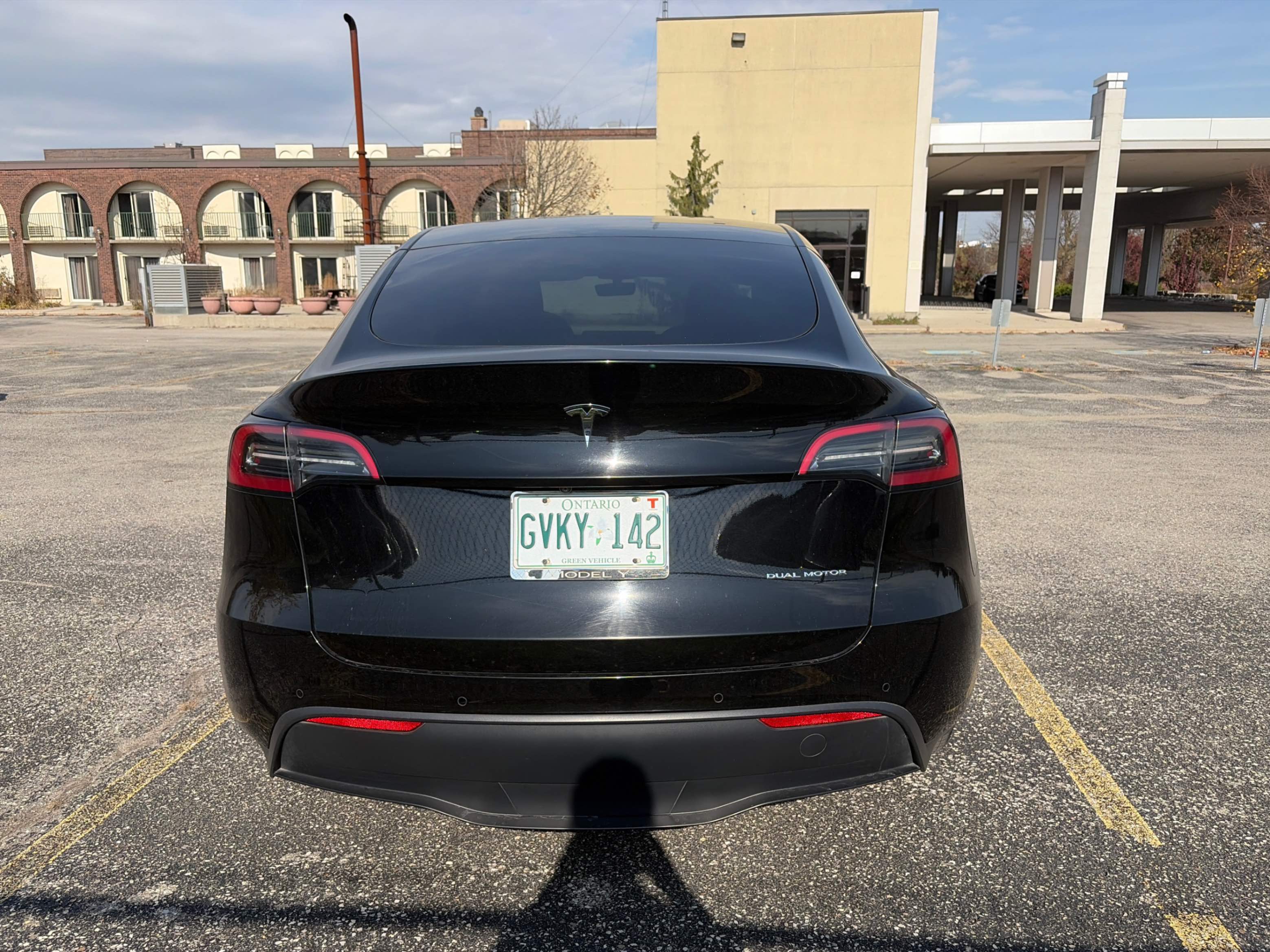 Foto 4 de la subasta – 2022 TESLA MODEL Y LONG RANGE con VIN 7SAYGDEE3NF421782