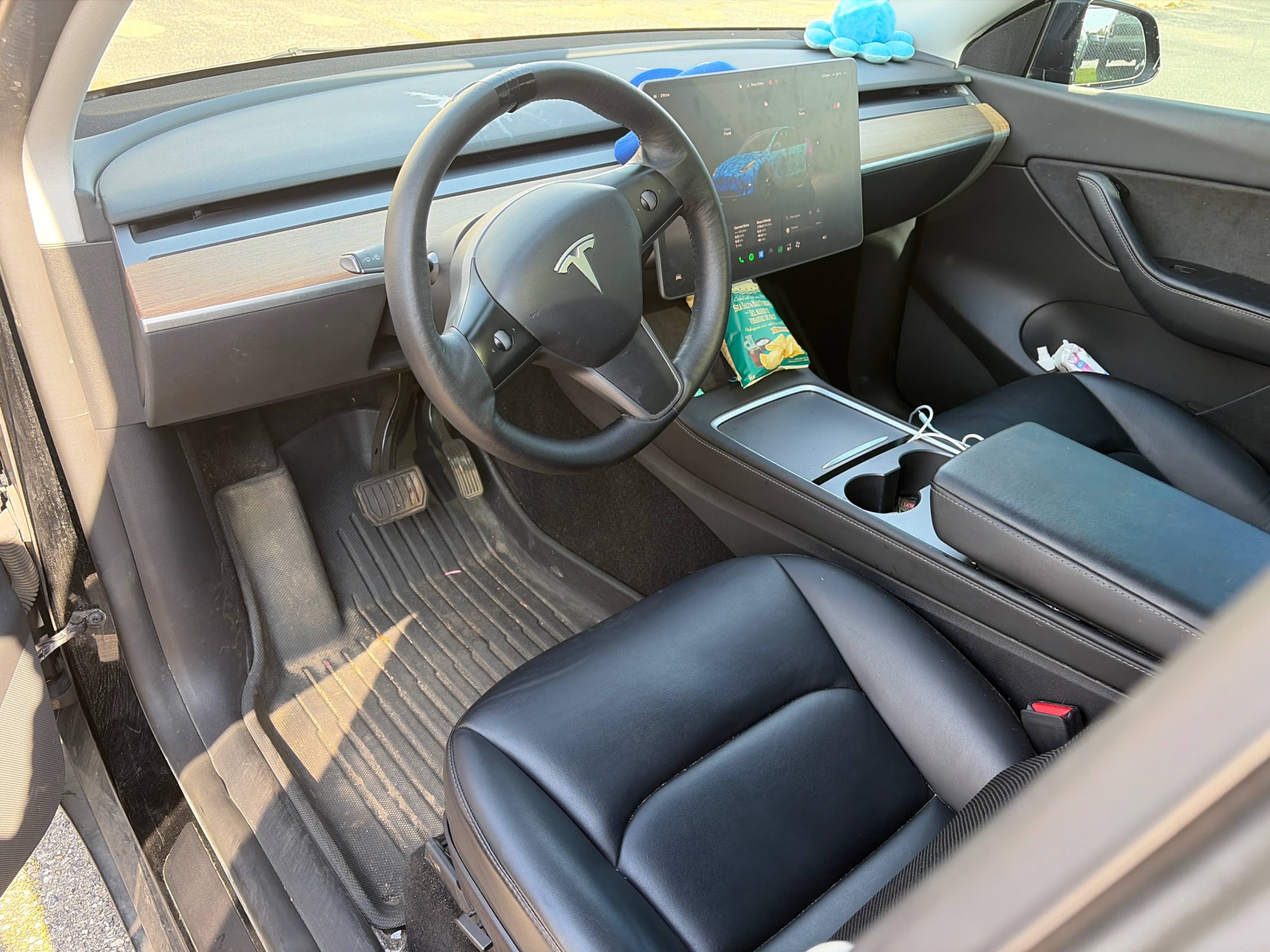 Foto 5 de la subasta – 2022 TESLA MODEL Y LONG RANGE con VIN 7SAYGDEE3NF421782