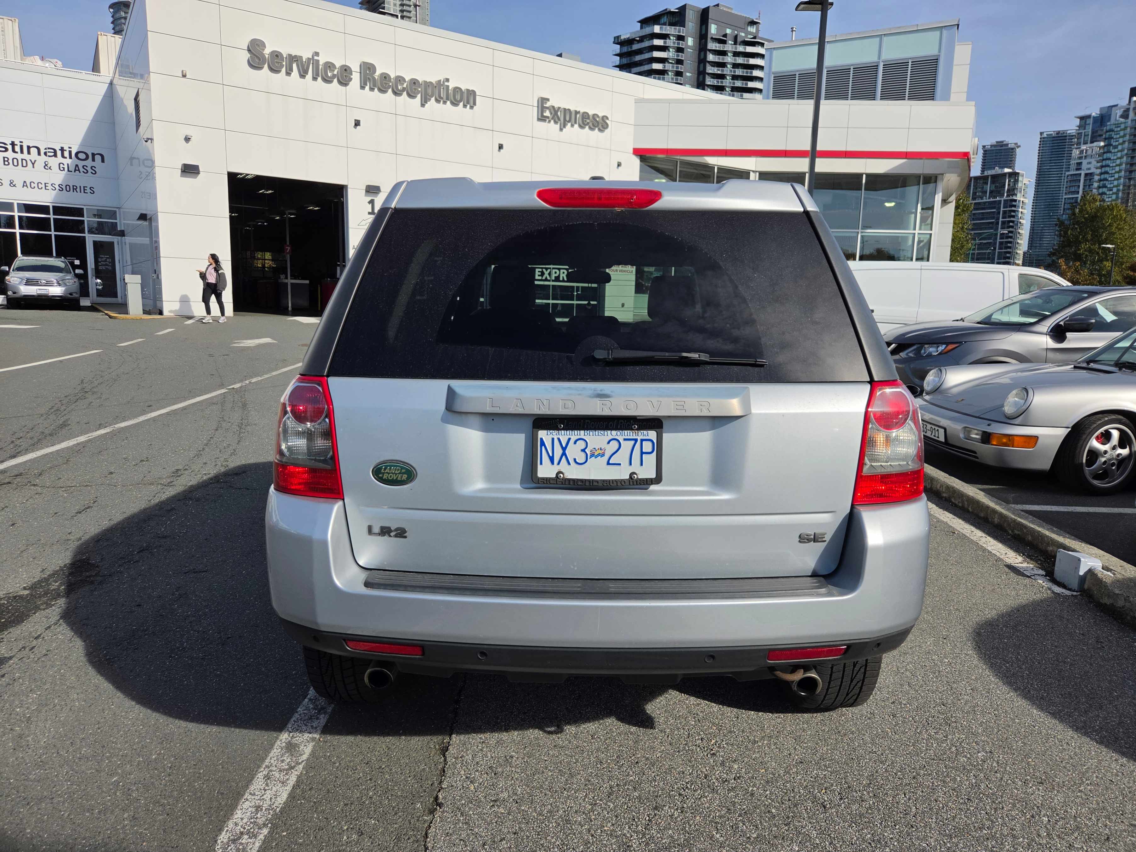 Снимка 4 от търг – 2008 LAND ROVER LR2 AWD 4DR с VIN SALFP24N38H038769