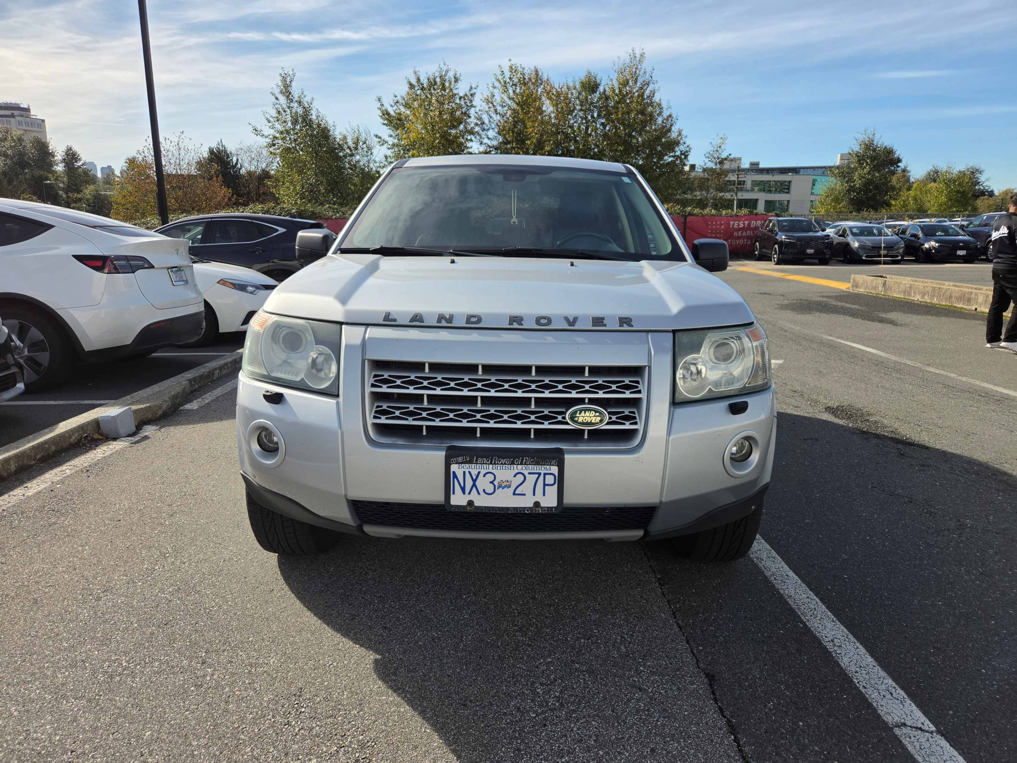 Снимка 6 от търг – 2008 LAND ROVER LR2 AWD 4DR с VIN SALFP24N38H038769