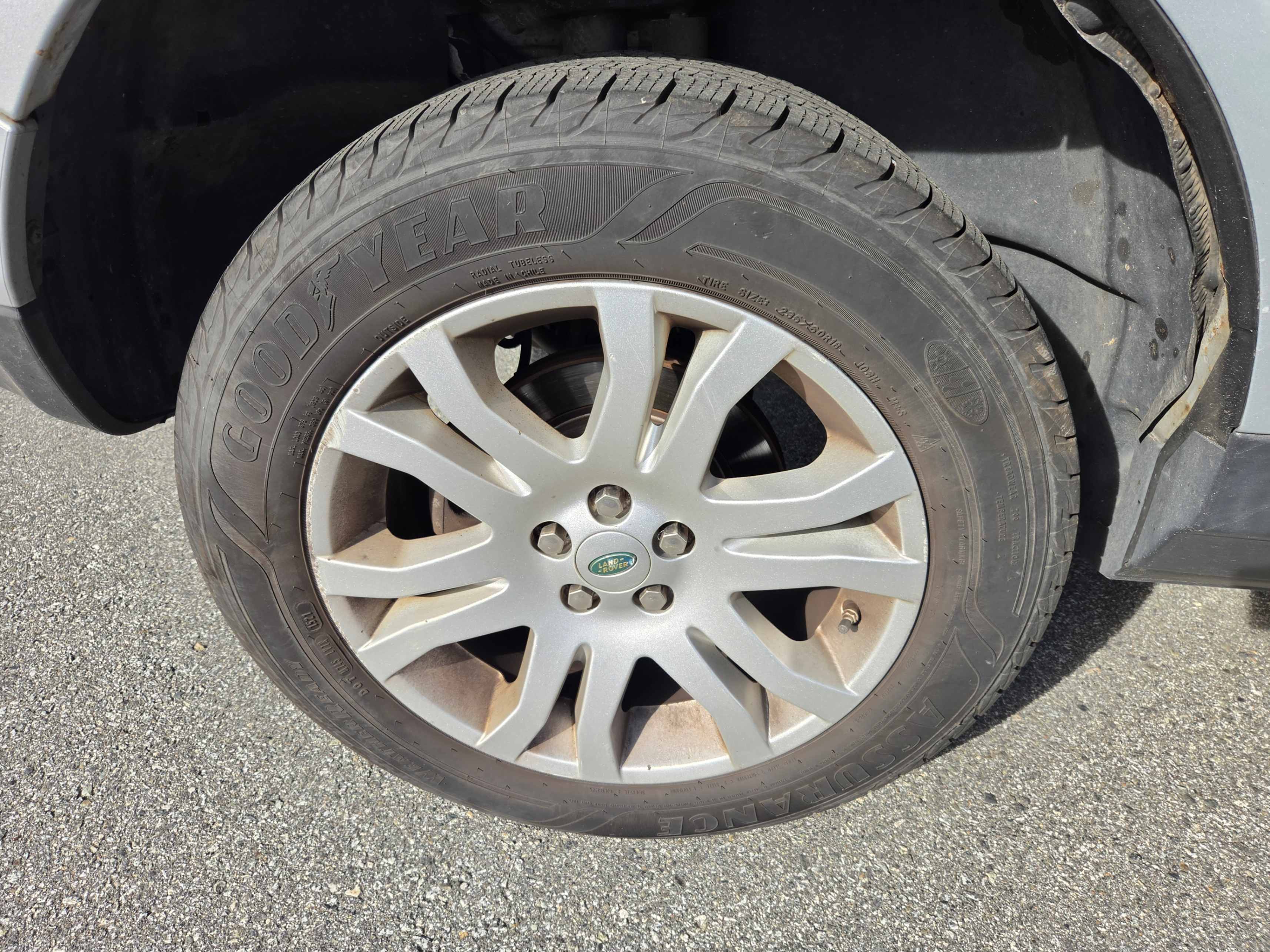 Снимка 7 от търг – 2008 LAND ROVER LR2 AWD 4DR с VIN SALFP24N38H038769