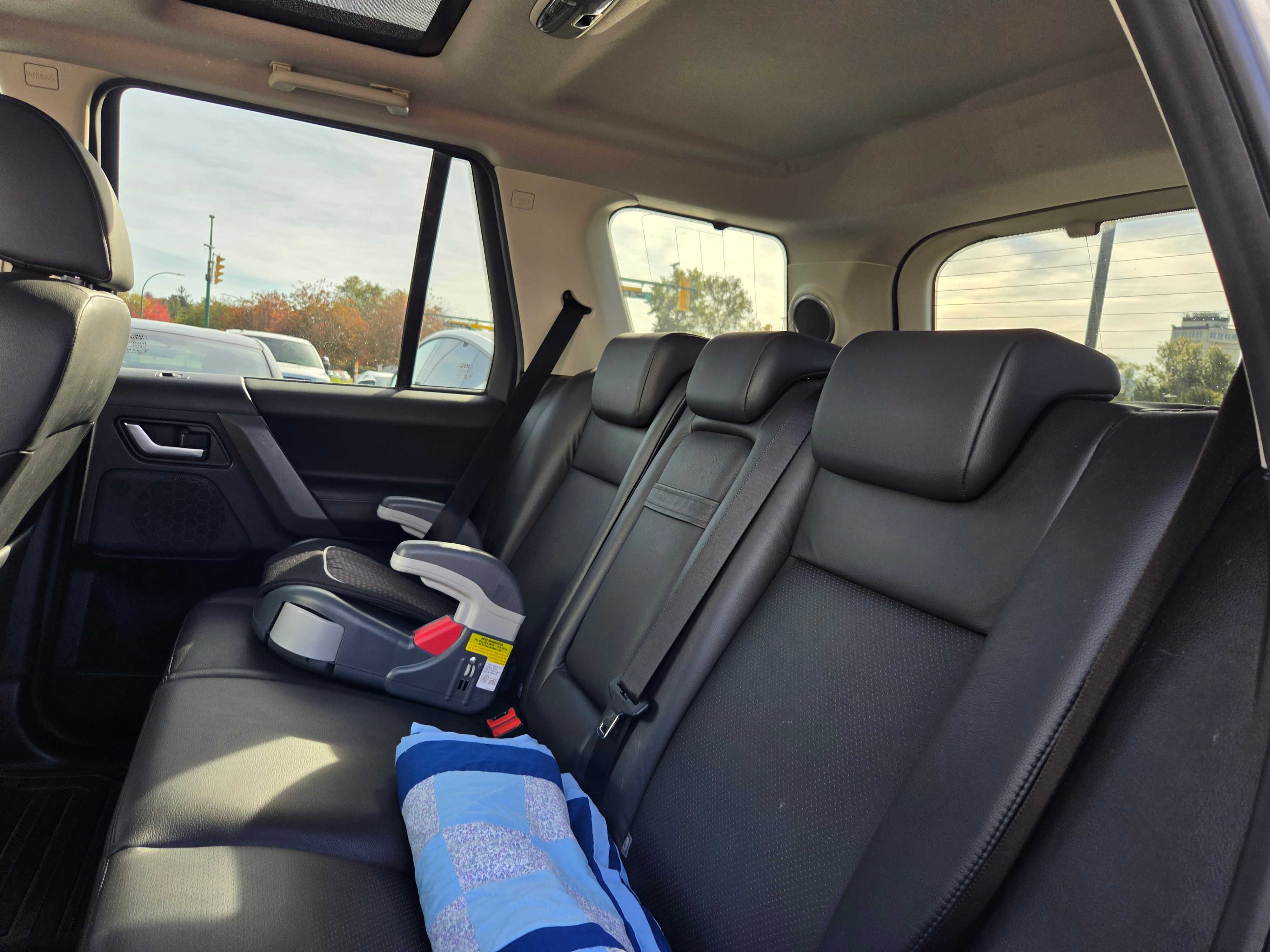 Снимка 13 от търг – 2008 LAND ROVER LR2 AWD 4DR с VIN SALFP24N38H038769