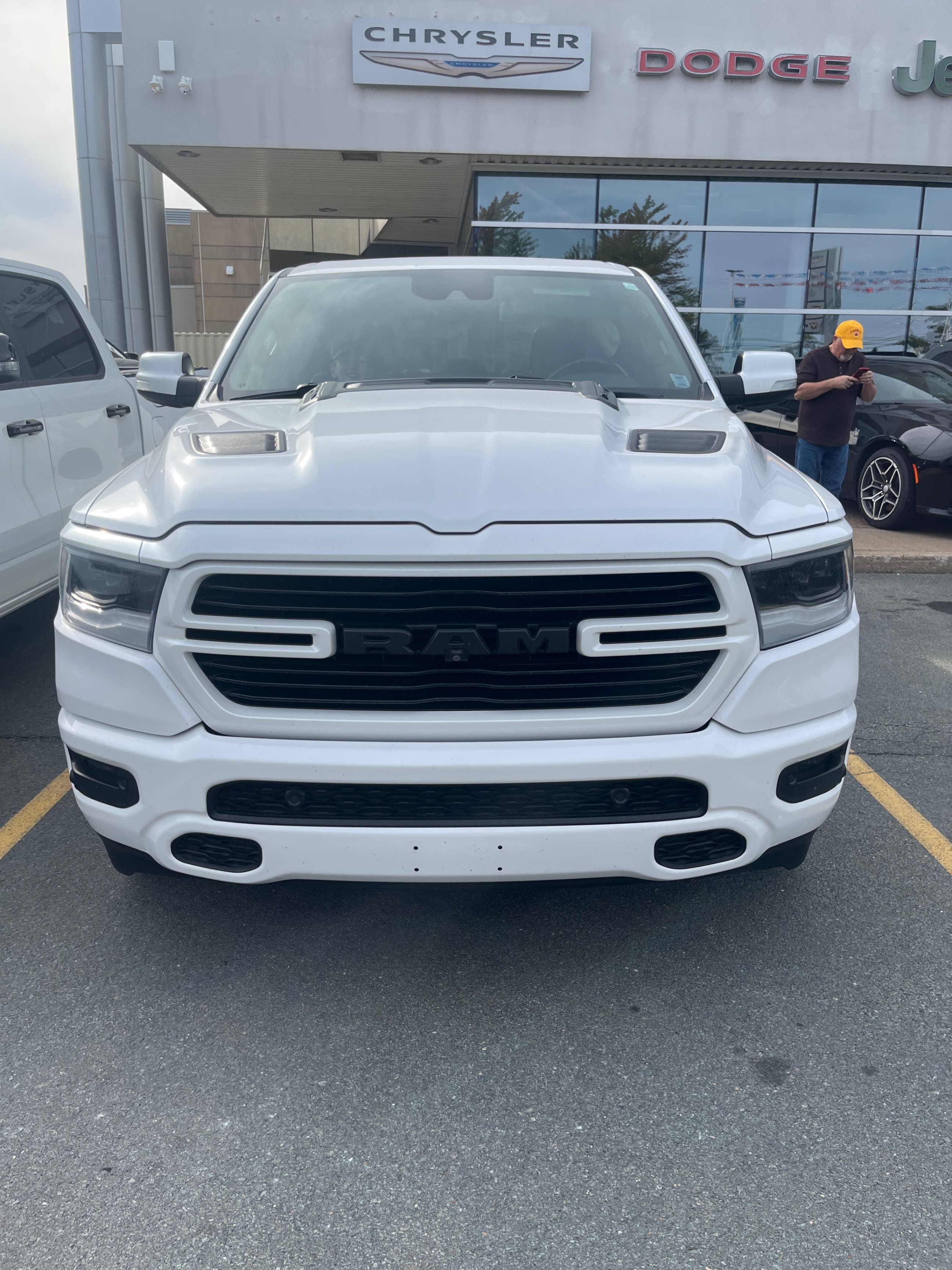 Photo 6 from auction – 2020 RAM 1500 SPORT with VIN 1C6SRFLTXLN204942