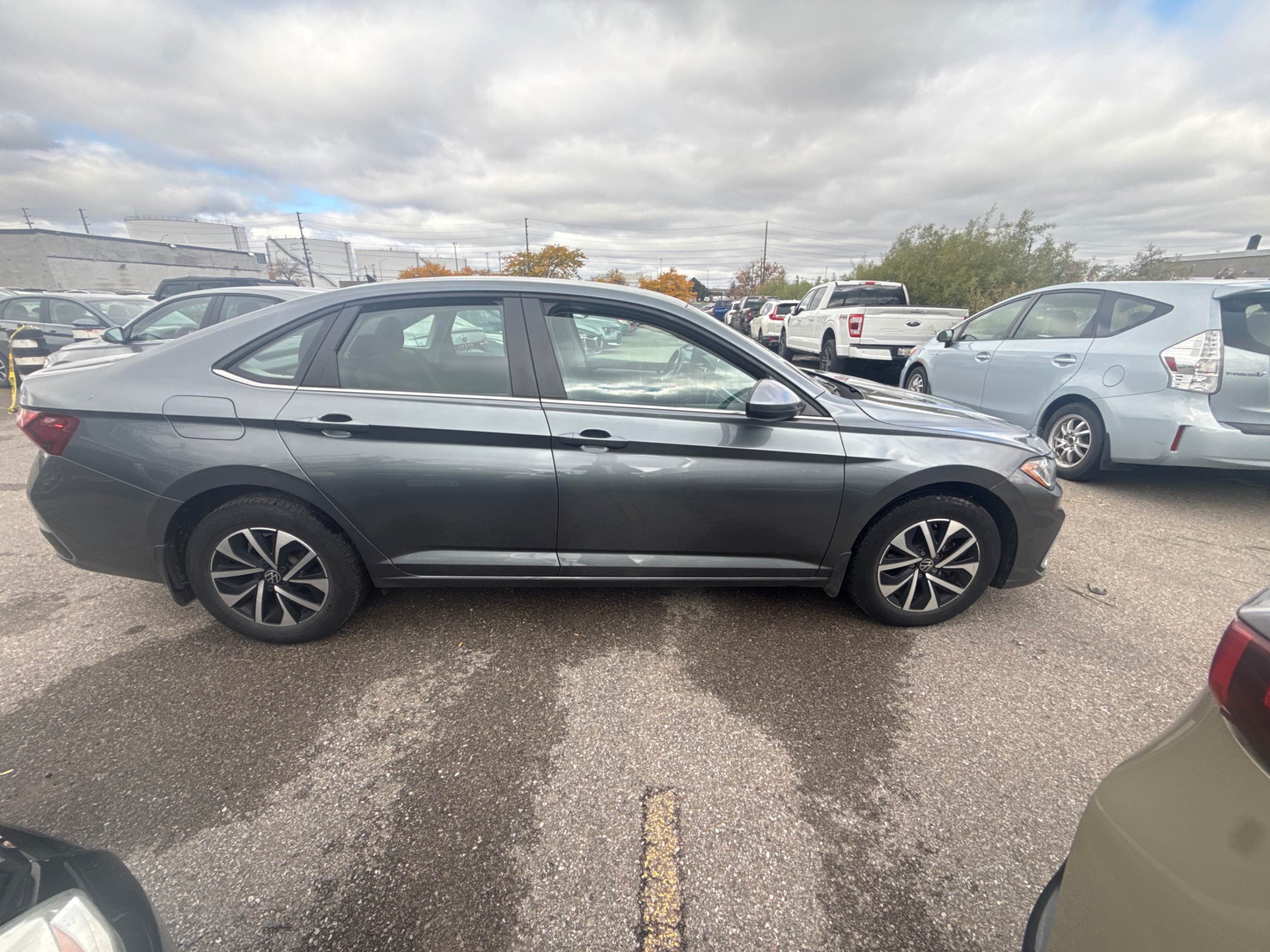 Снимка 3 от търг – 2025 VOLKSWAGEN JETTA TRENDLINE с VIN 3VWCX7BU3SM013324