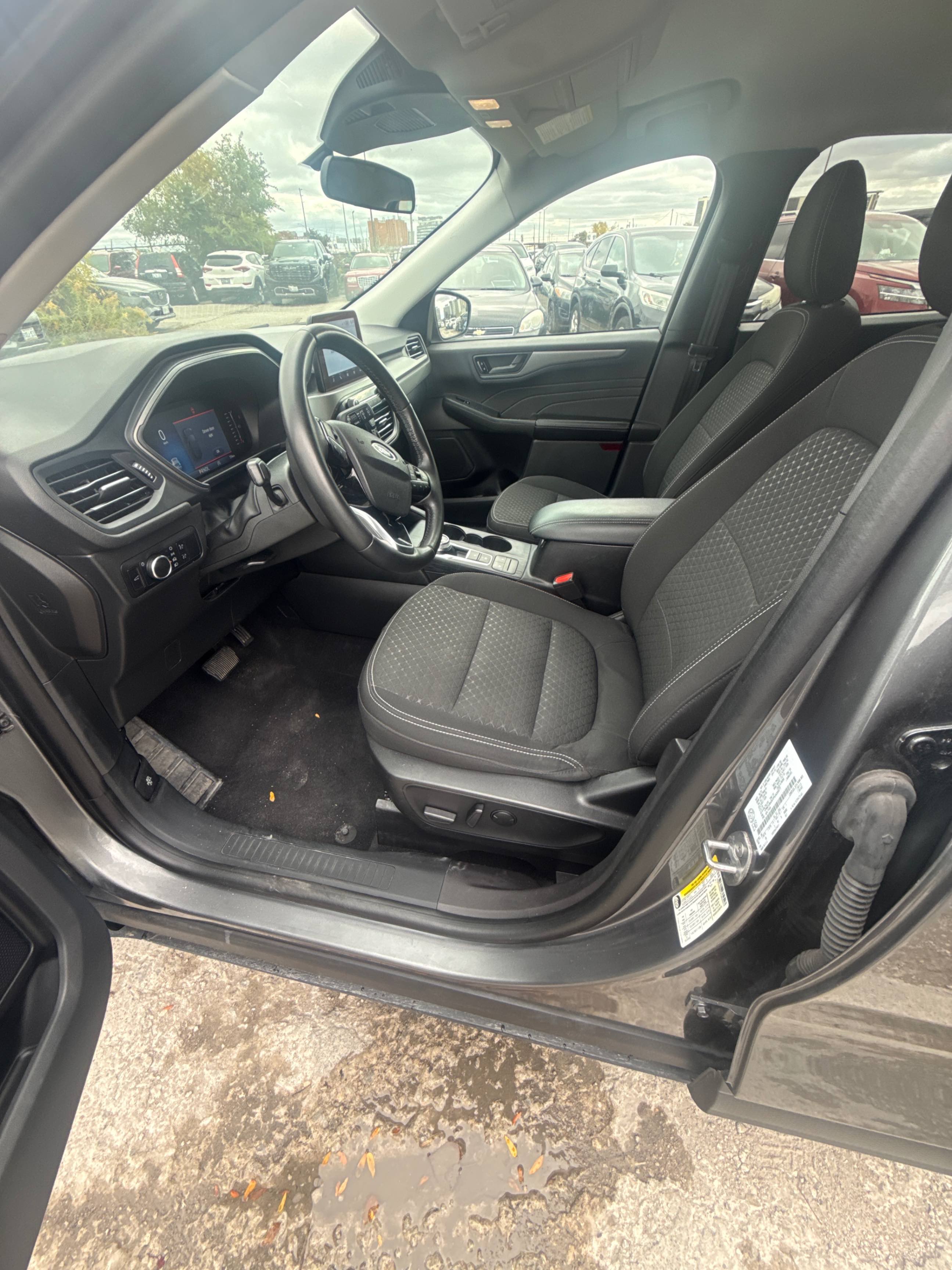 Photo 5 from auction – 2023 FORD ESCAPE ACTIVE with VIN 1FMCU9GN1PUA55577