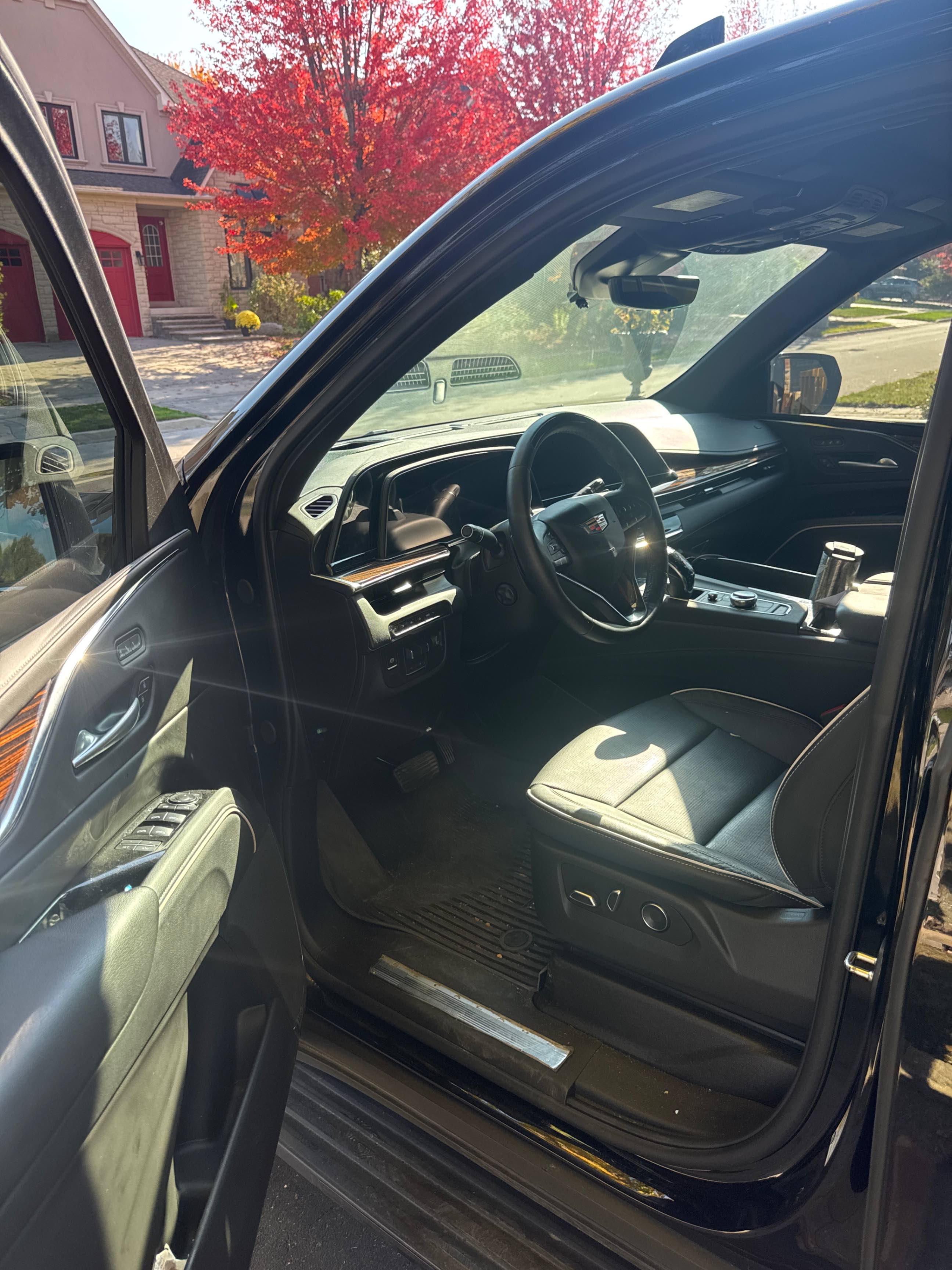 Снимка 5 от търг – 2024 CADILLAC ESCALADE ESV 4WD PREMIUM LUXURY с VIN 1GYS4KKL0RR402328